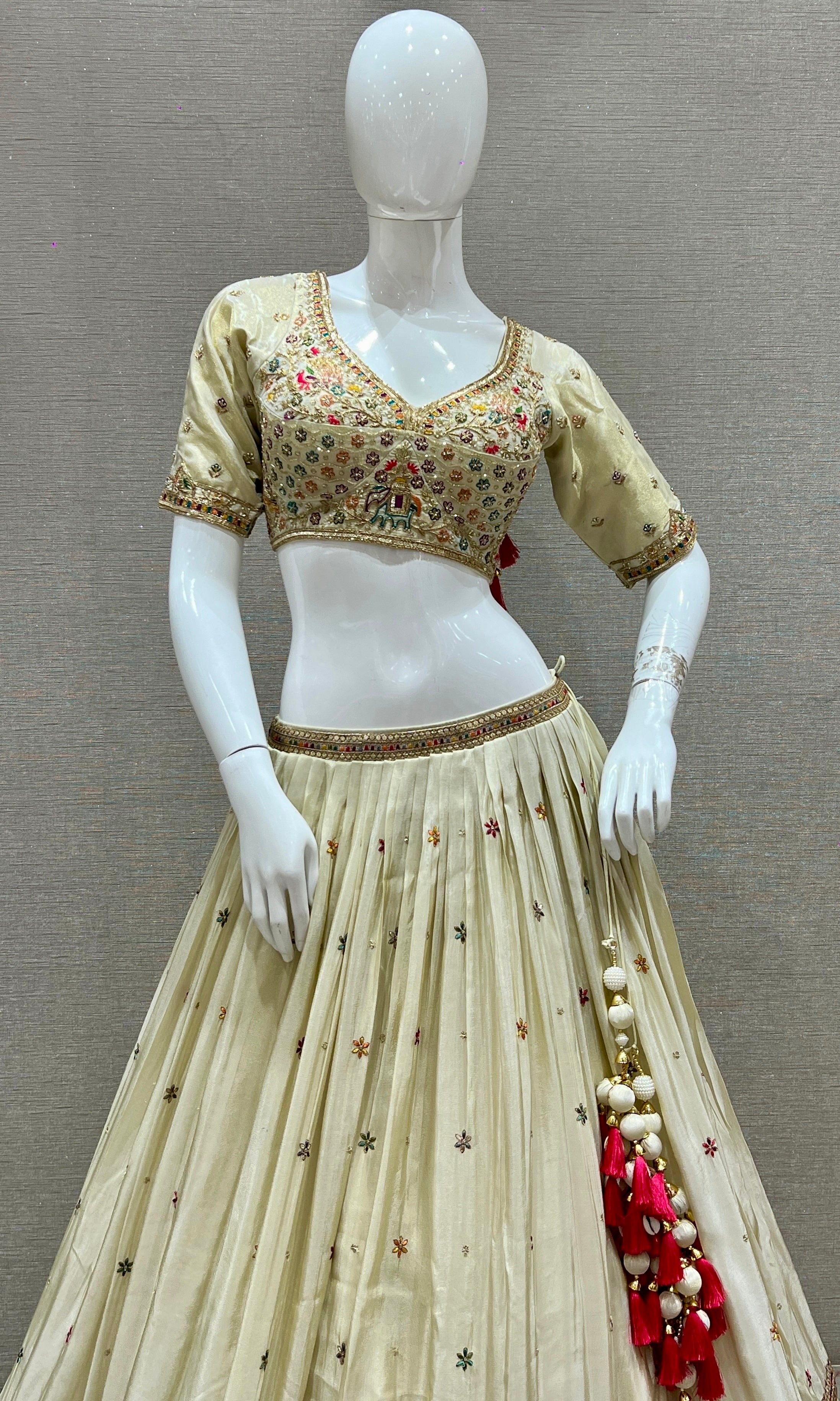 Vanika Vaatika – Cream Lehenga with Floral and Animal Embroidery Thread Work