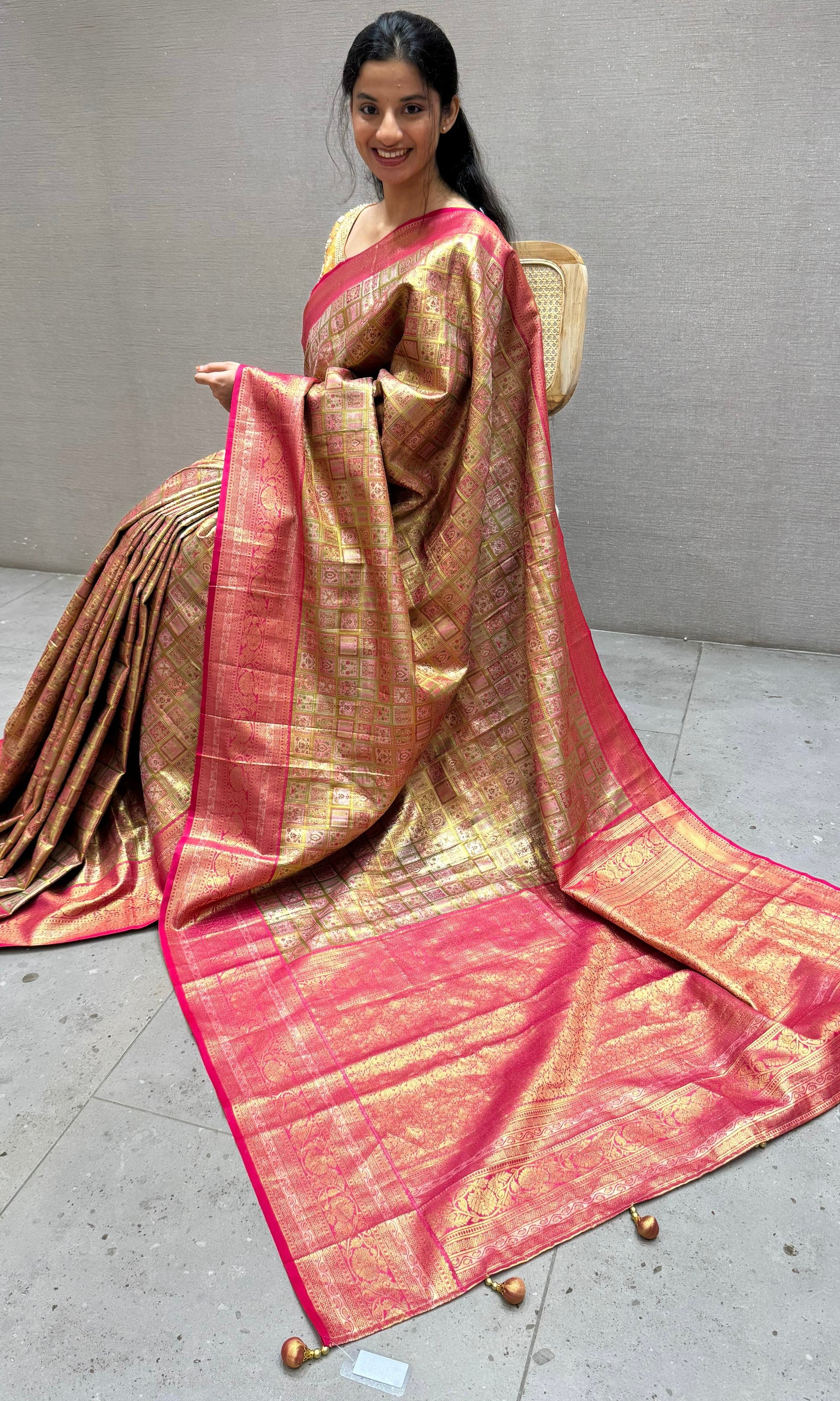 Pink saree with ready blouse