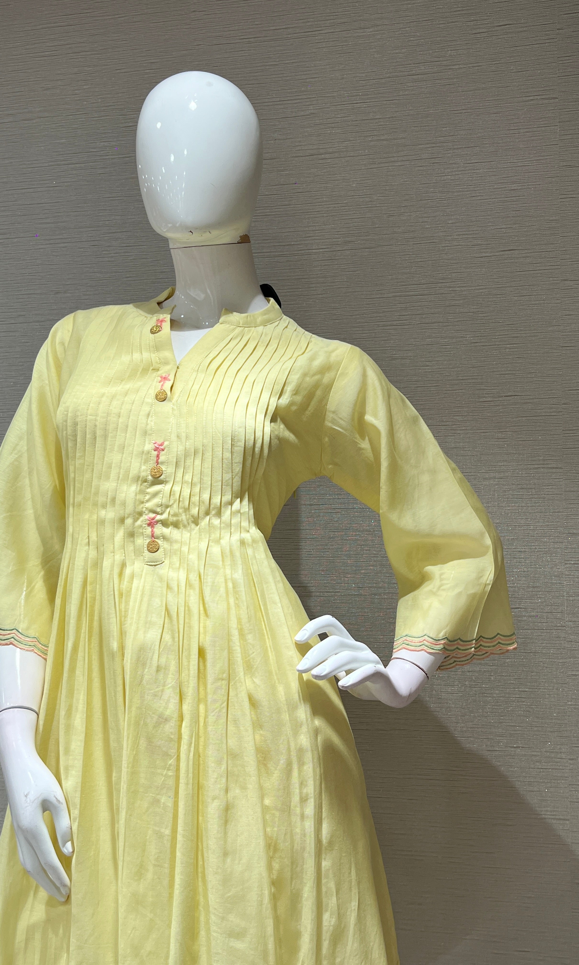 LIGHT yellow FLORAL MUL CHANDERI KURTA SET