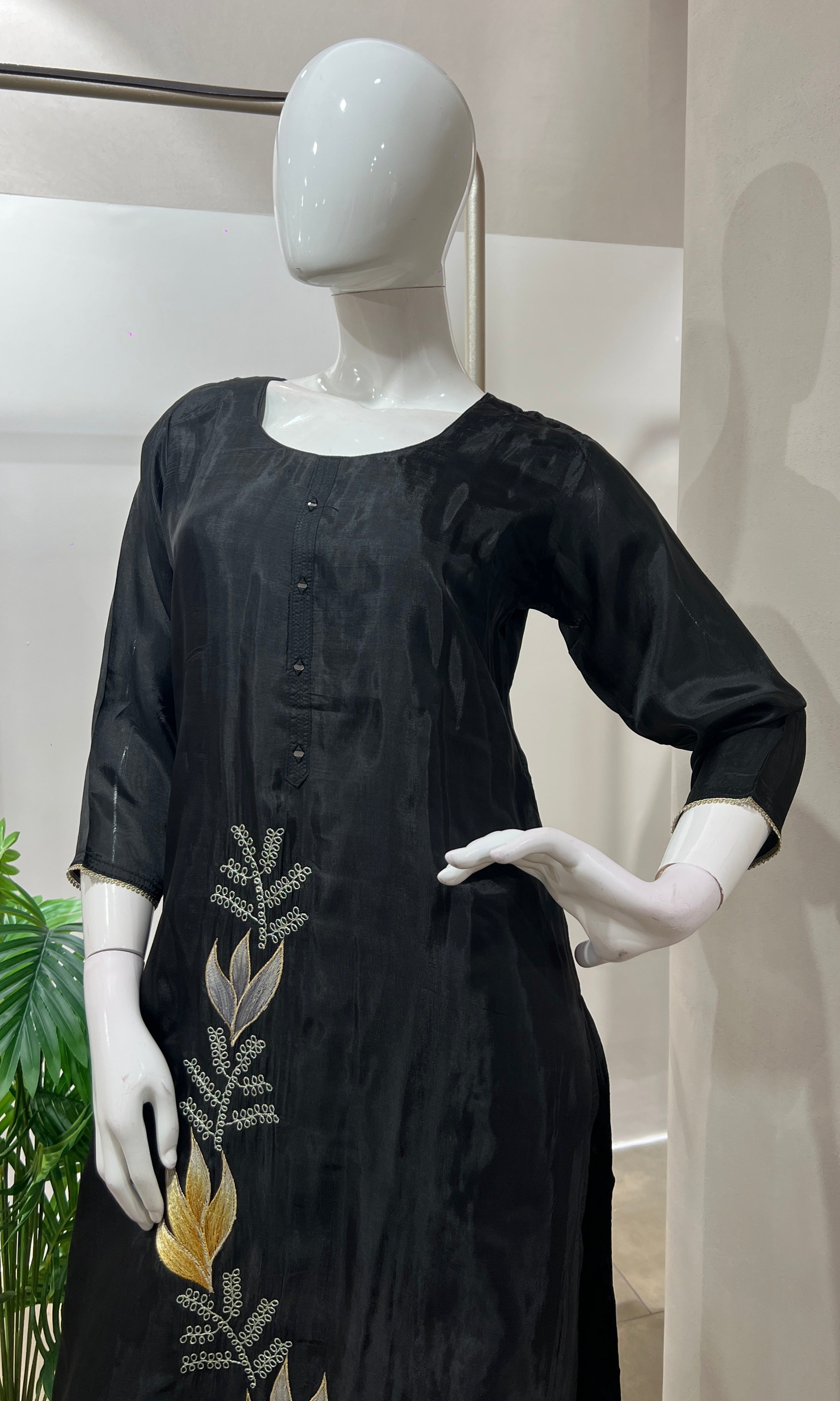 Black ETHNIC FLORAL EMBROIDERED kurta set