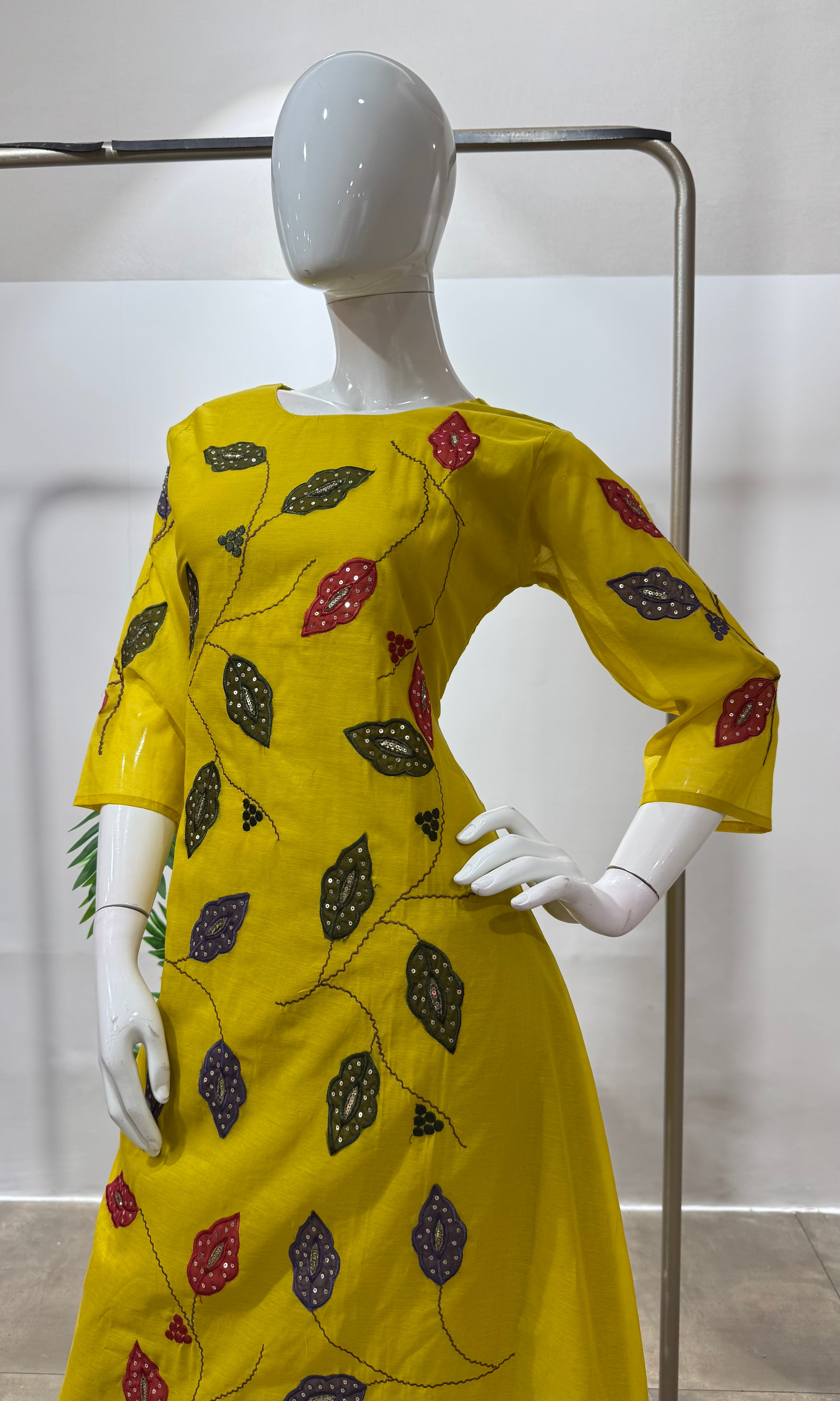 YELLOW LEAF EMBROIDERED KURTA SET