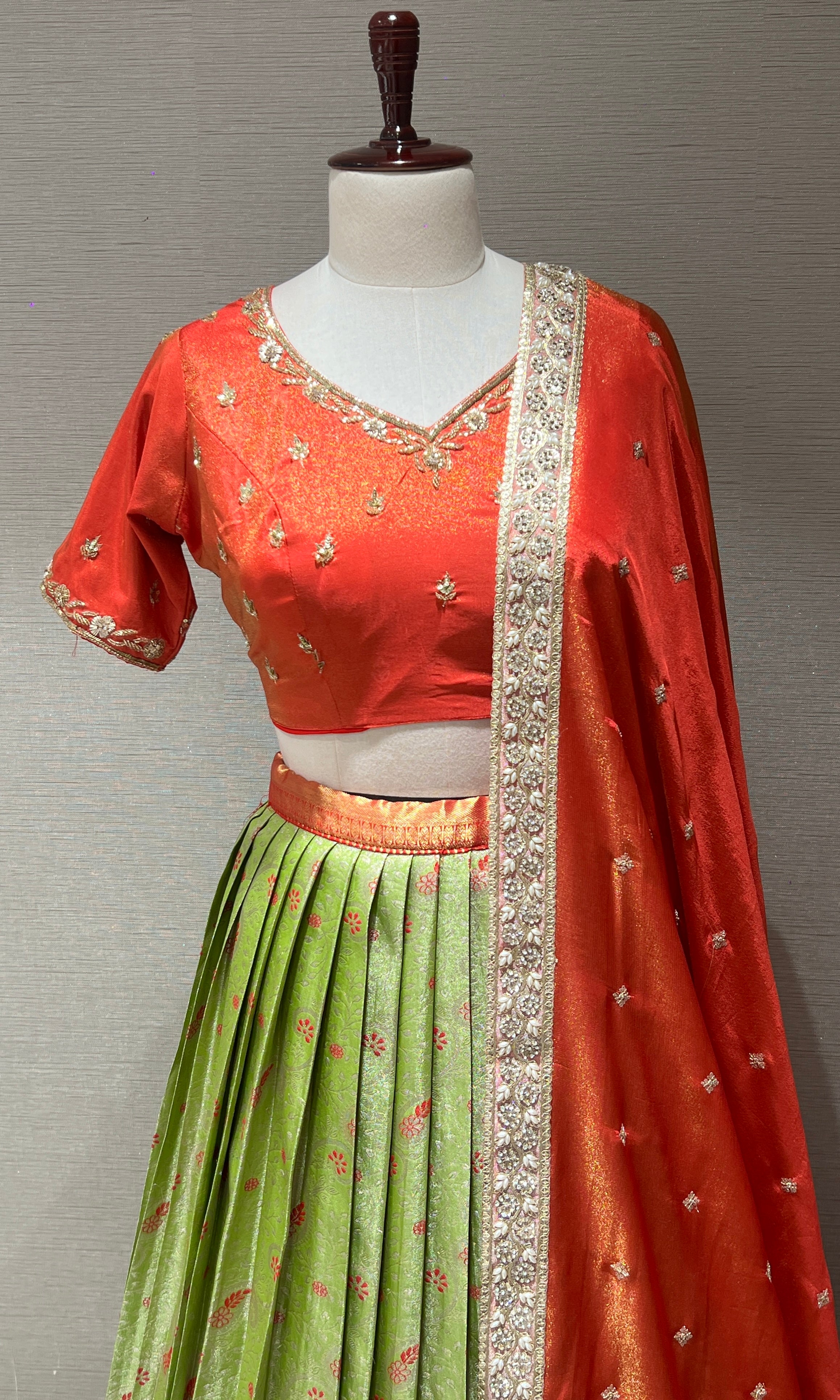 Rust pattu Lehenga