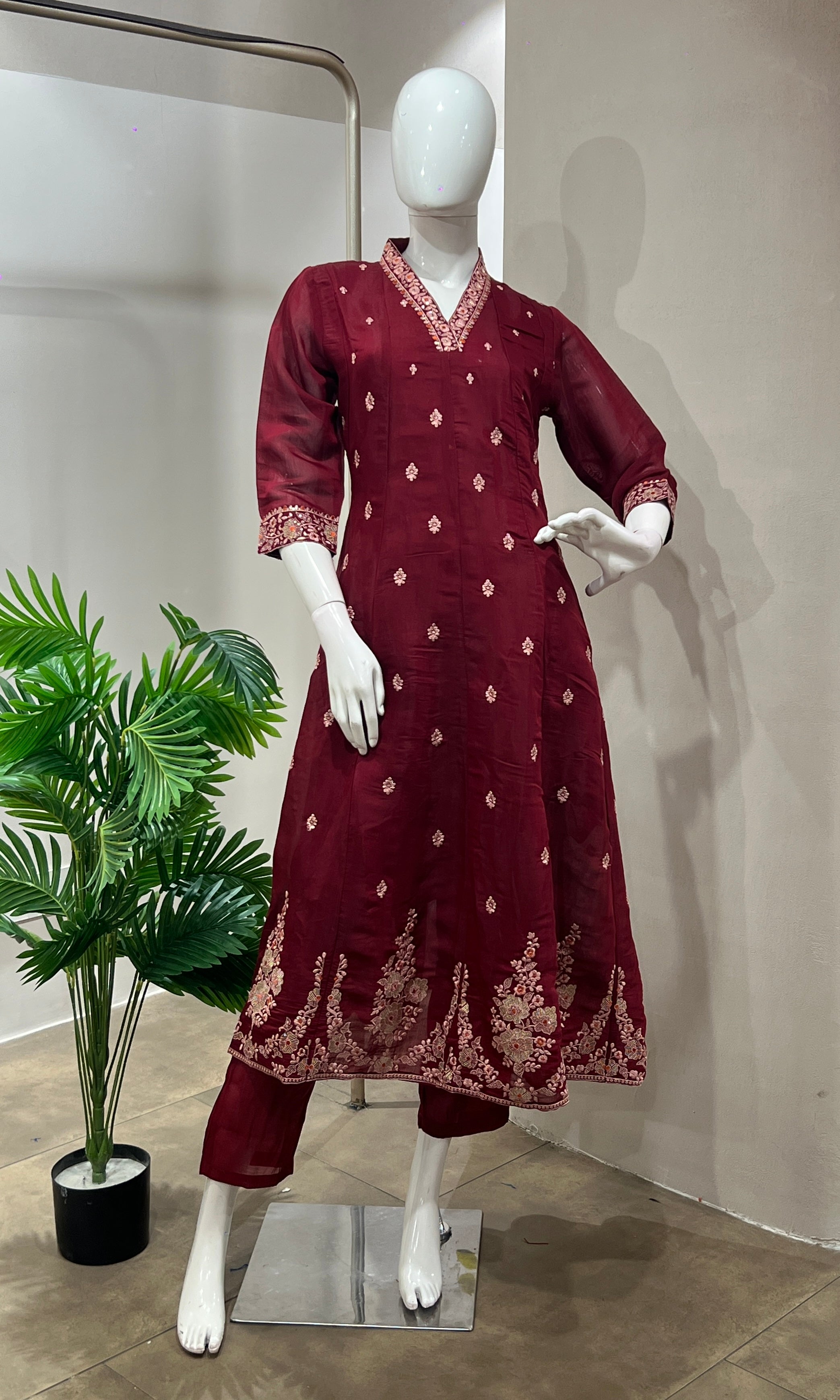 MAROON EMBROIDERED KURTA SET
