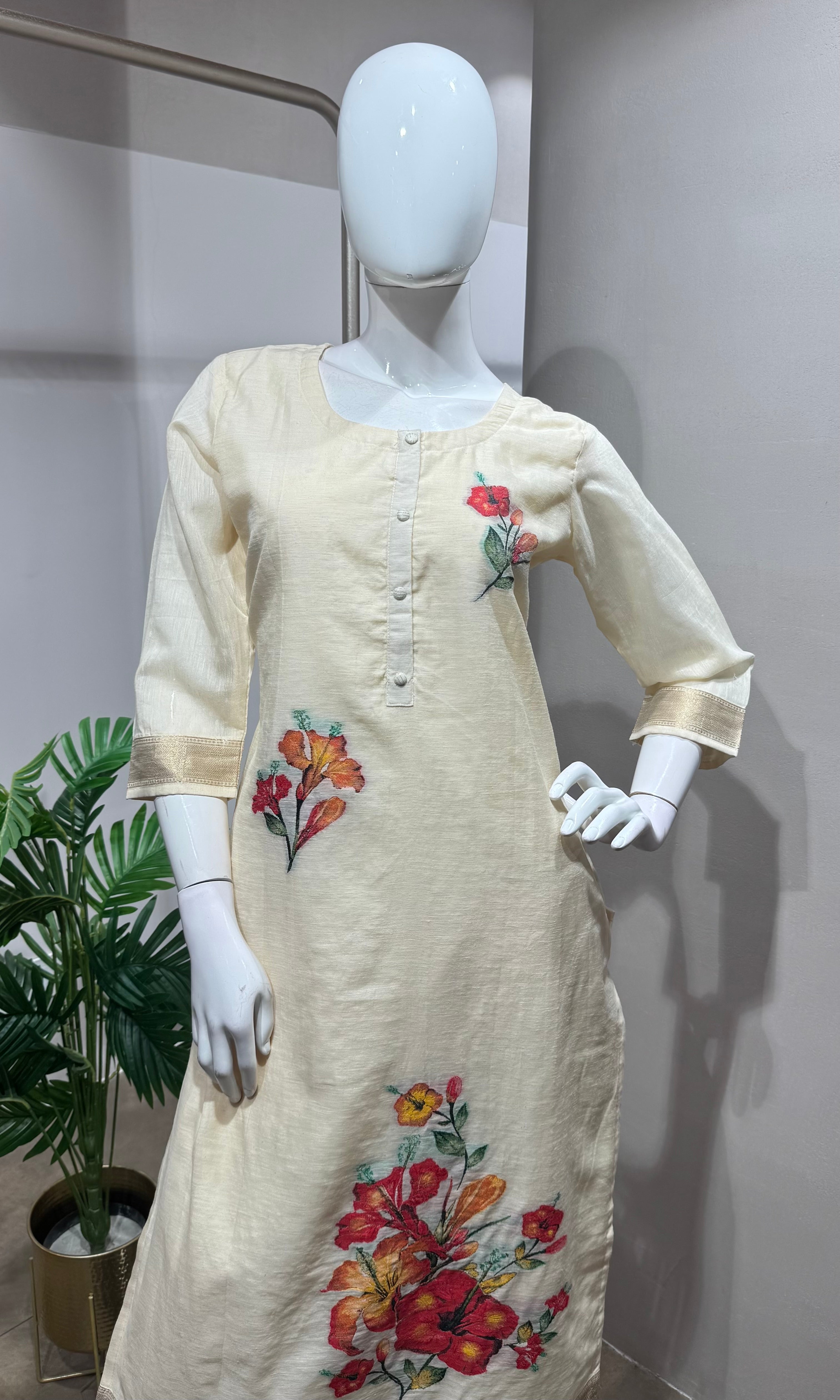 Cream floral embroidered kurta set