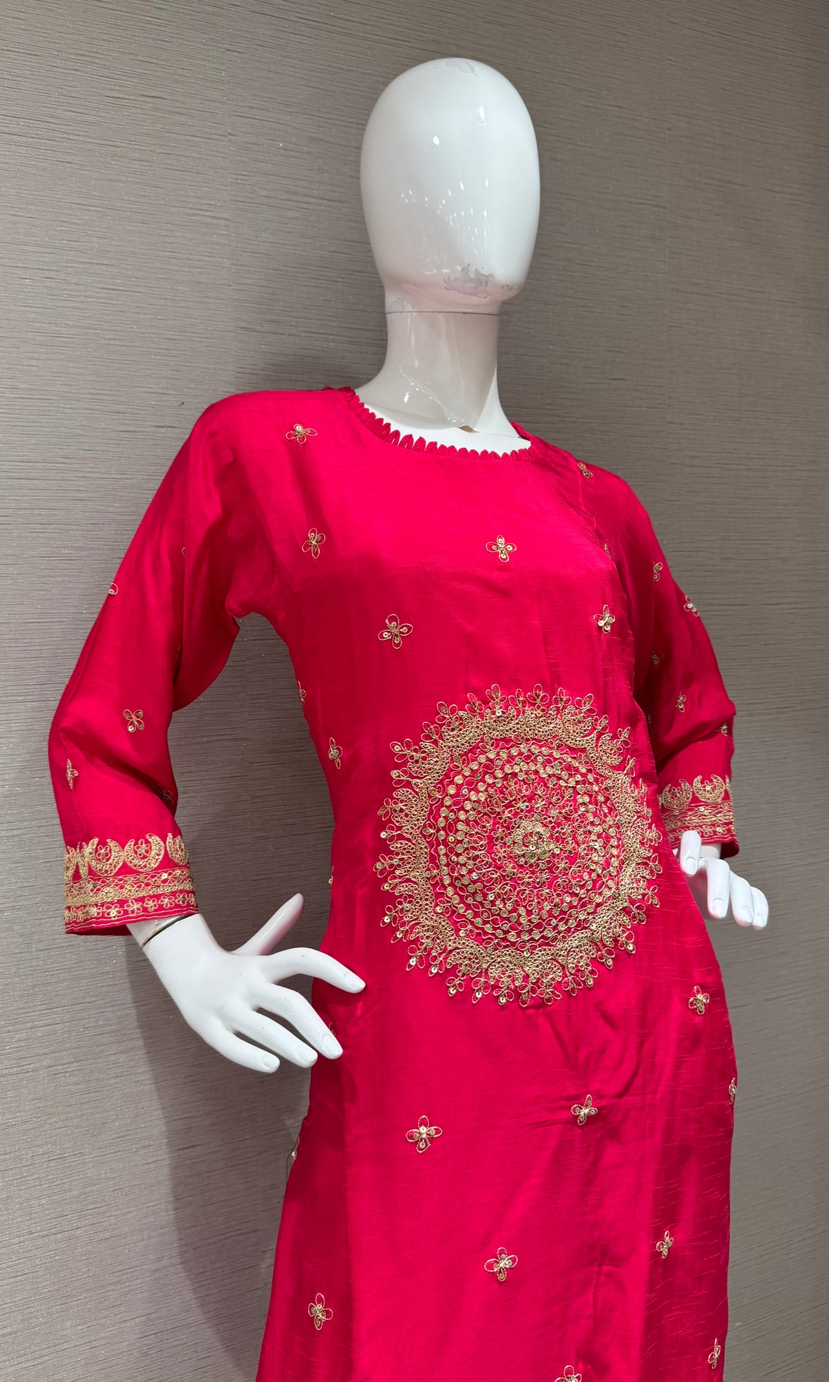 RANI Mul Chanderi Kurta Set with Striped Dupatta