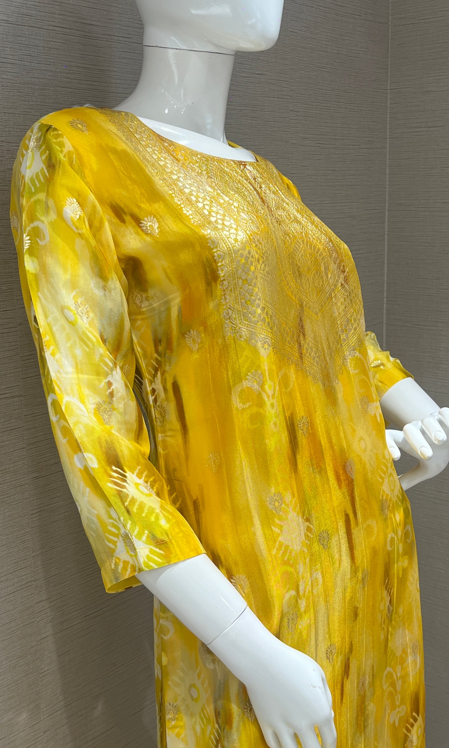 😍Yellow Banarasi silk Kurti🌻