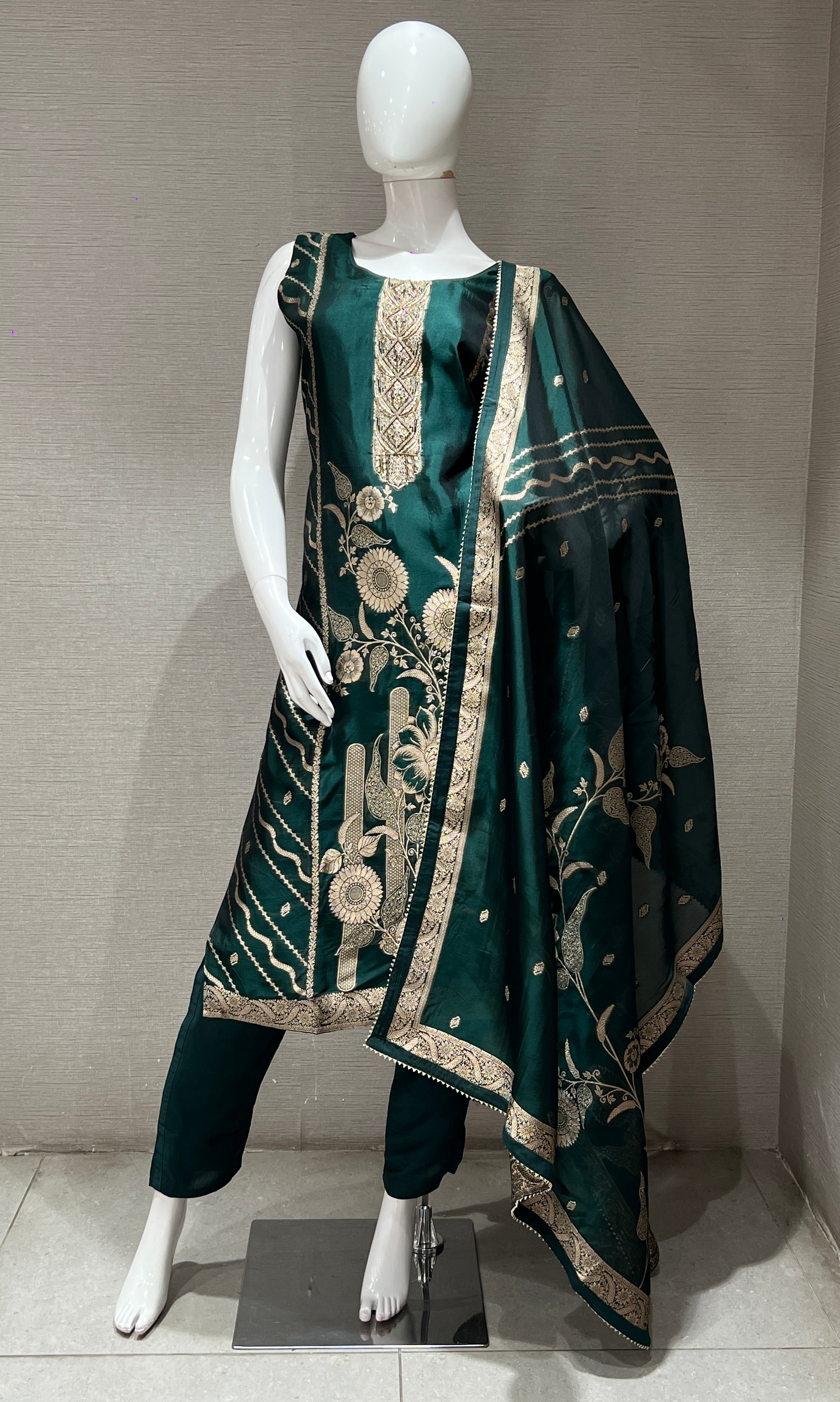 Bottle green GOLD EMBROIDERED kurta set