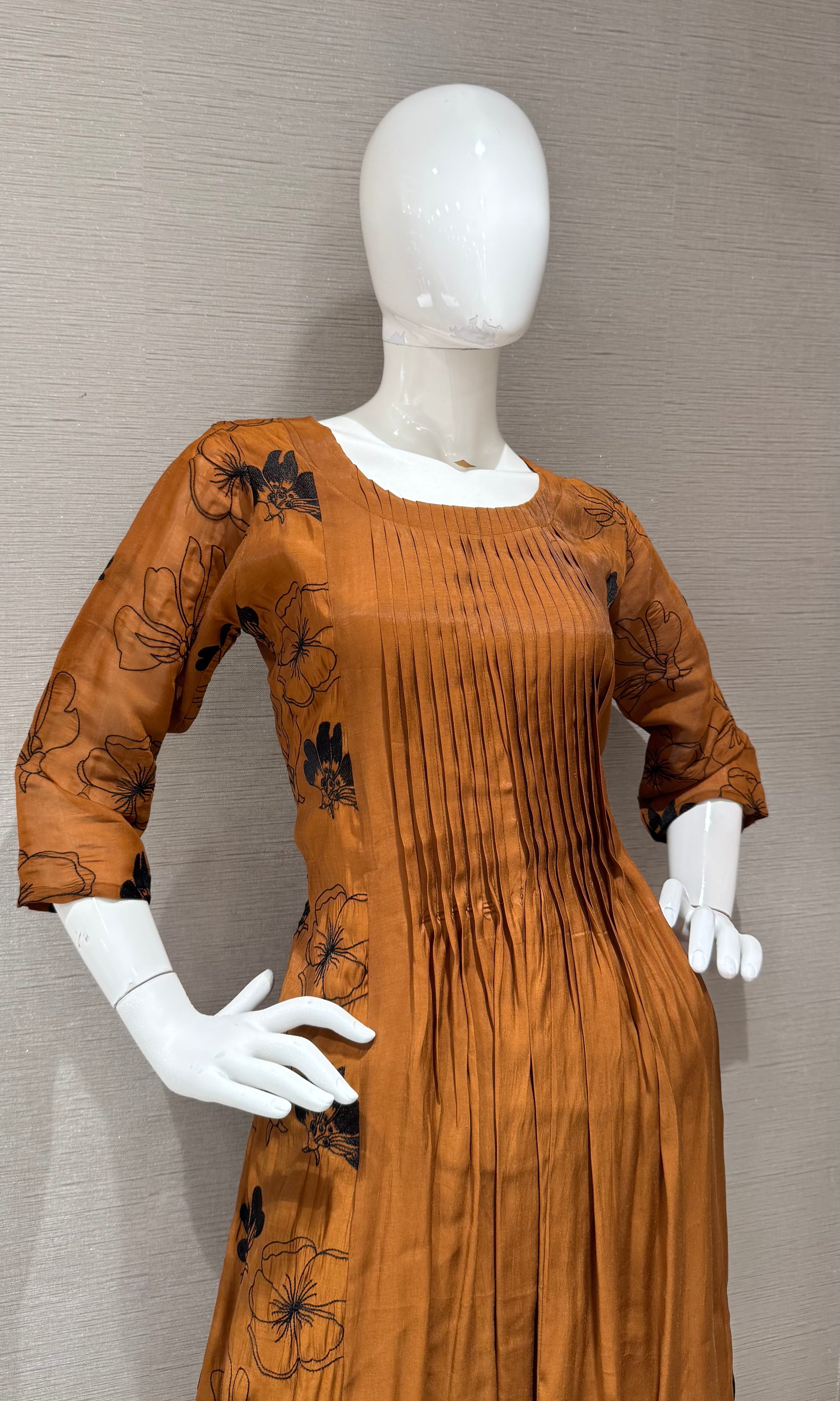 Carmel Floral Mul chanderi Kurta Set