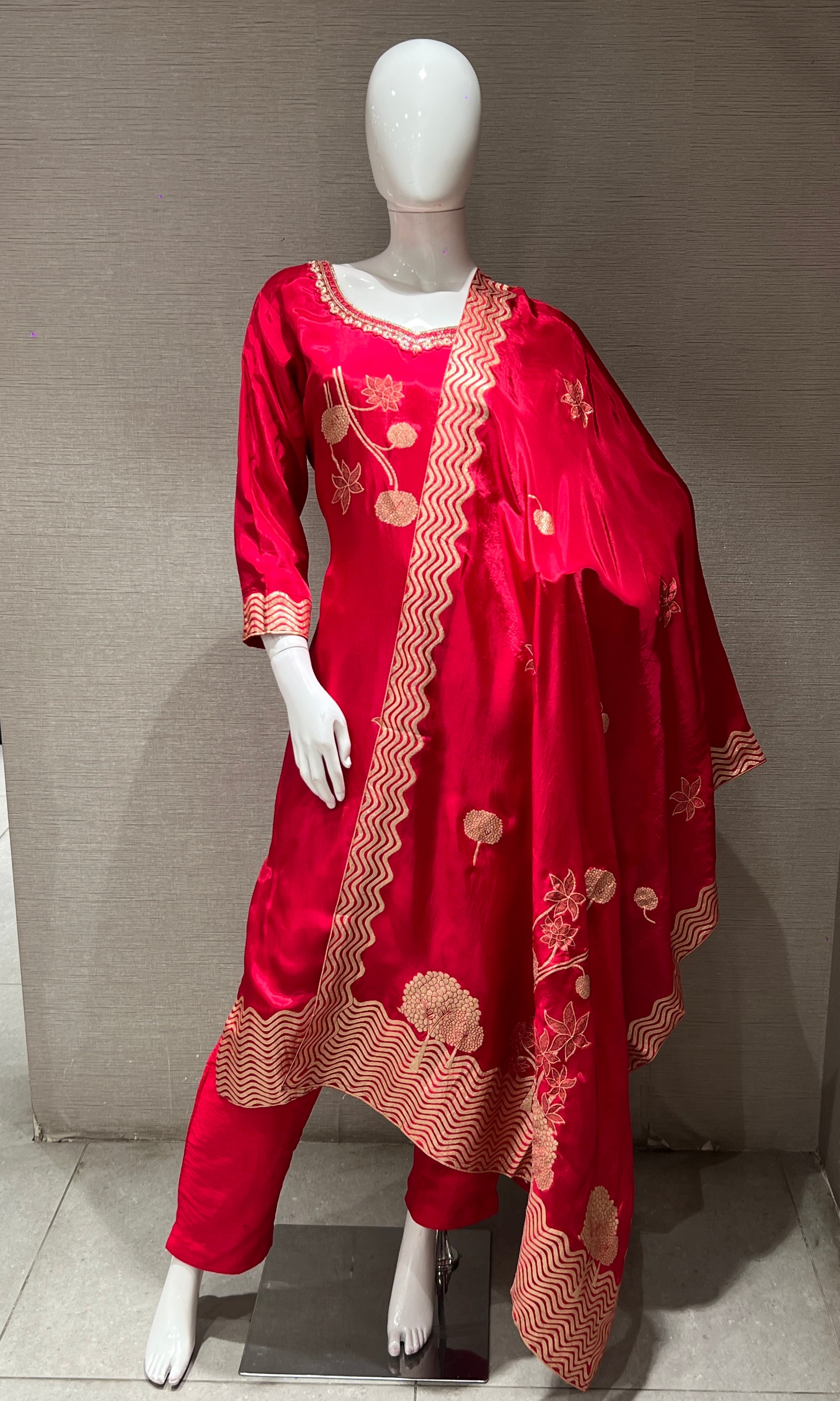 RANI PINK Golden Embroidered KURTA SET