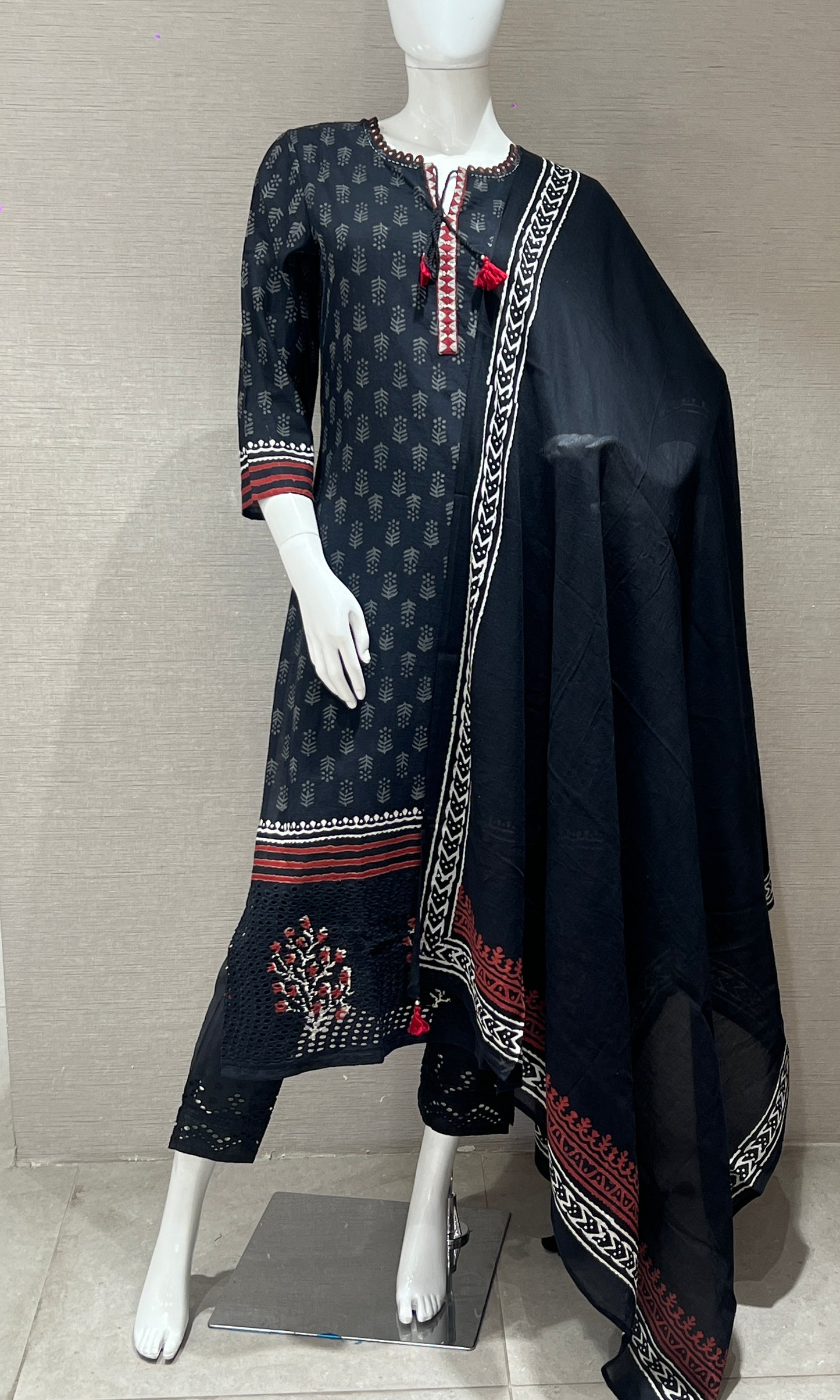 Black kurta set