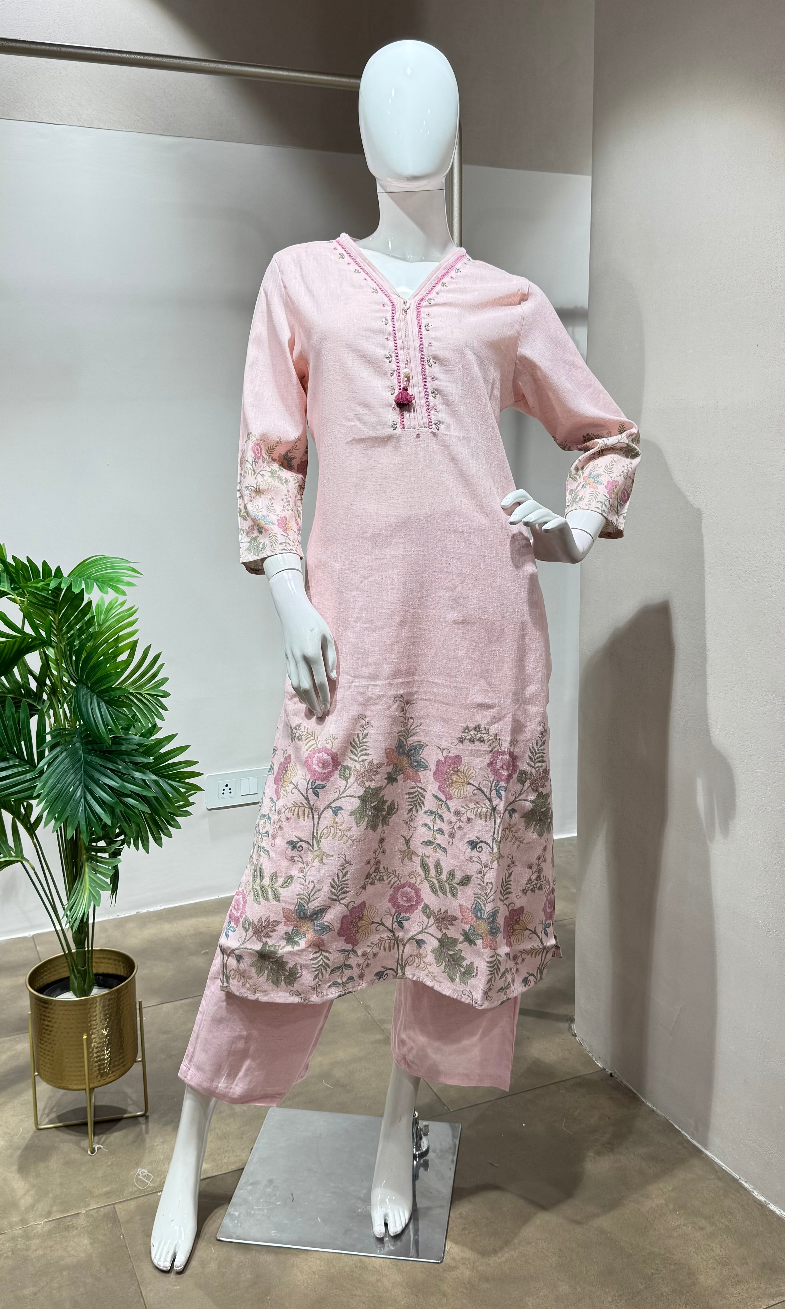Baby pink FLORAL PRINT EMBROIDERY kurta set