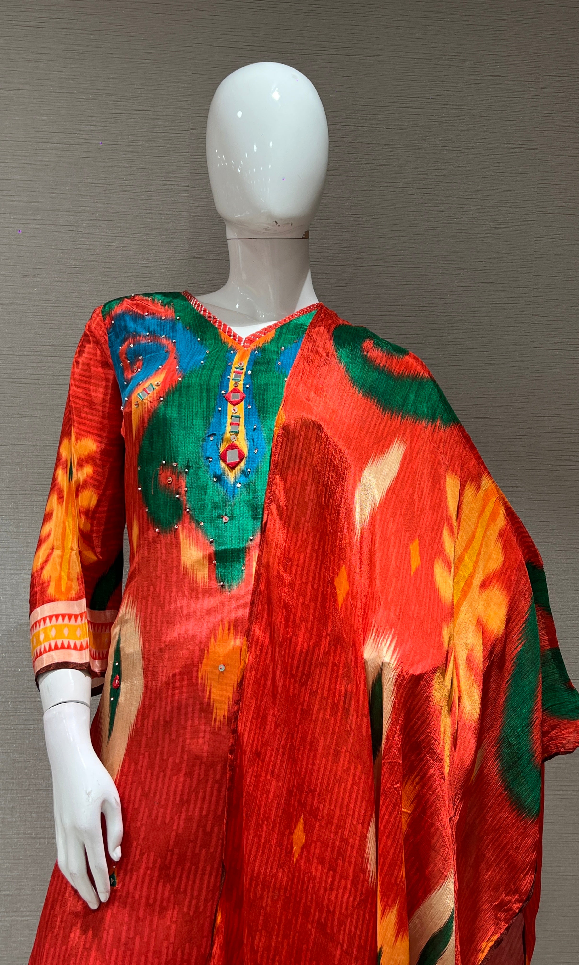 Red multi coloured ethnic kurta set