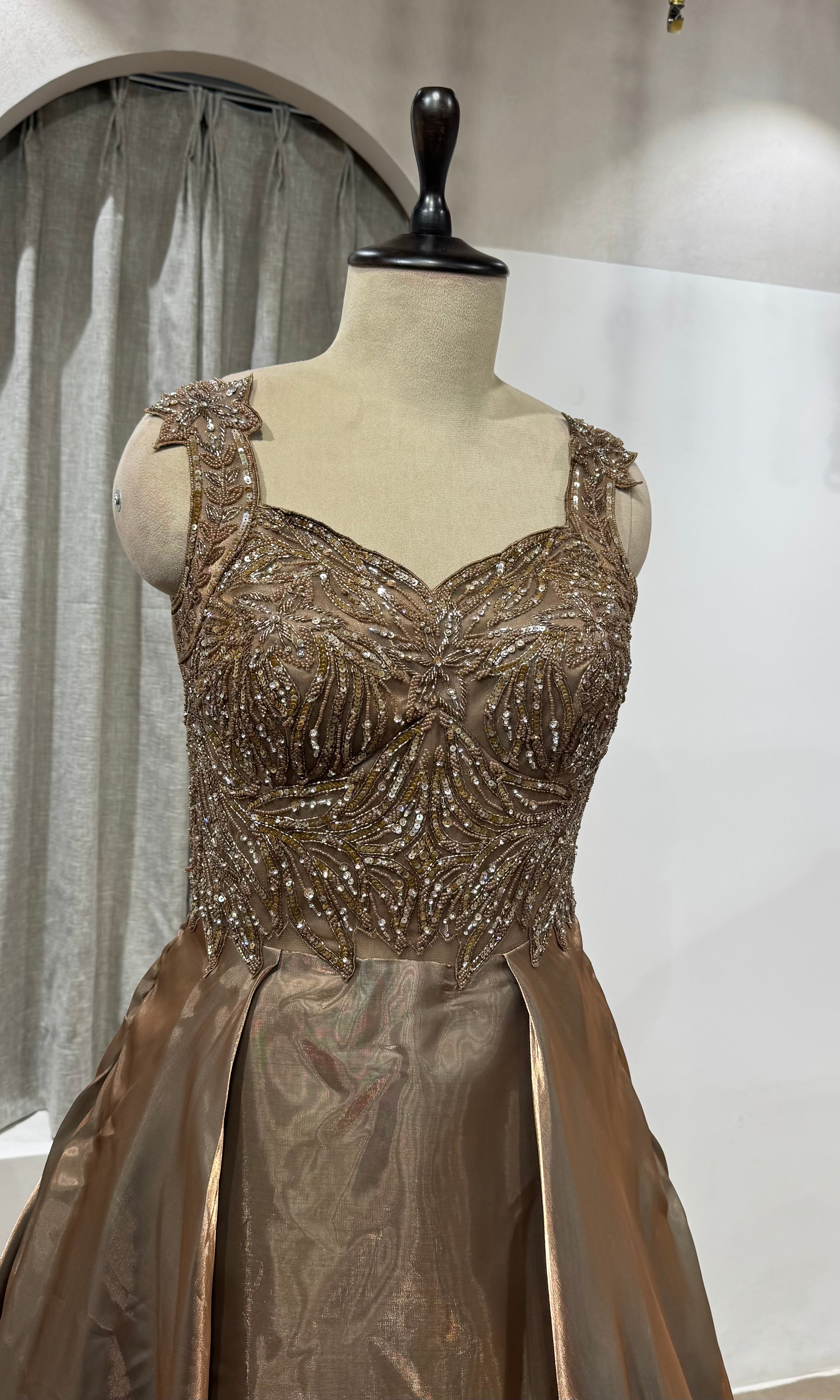 HONEY Embroidered shimmer organza lehenga set