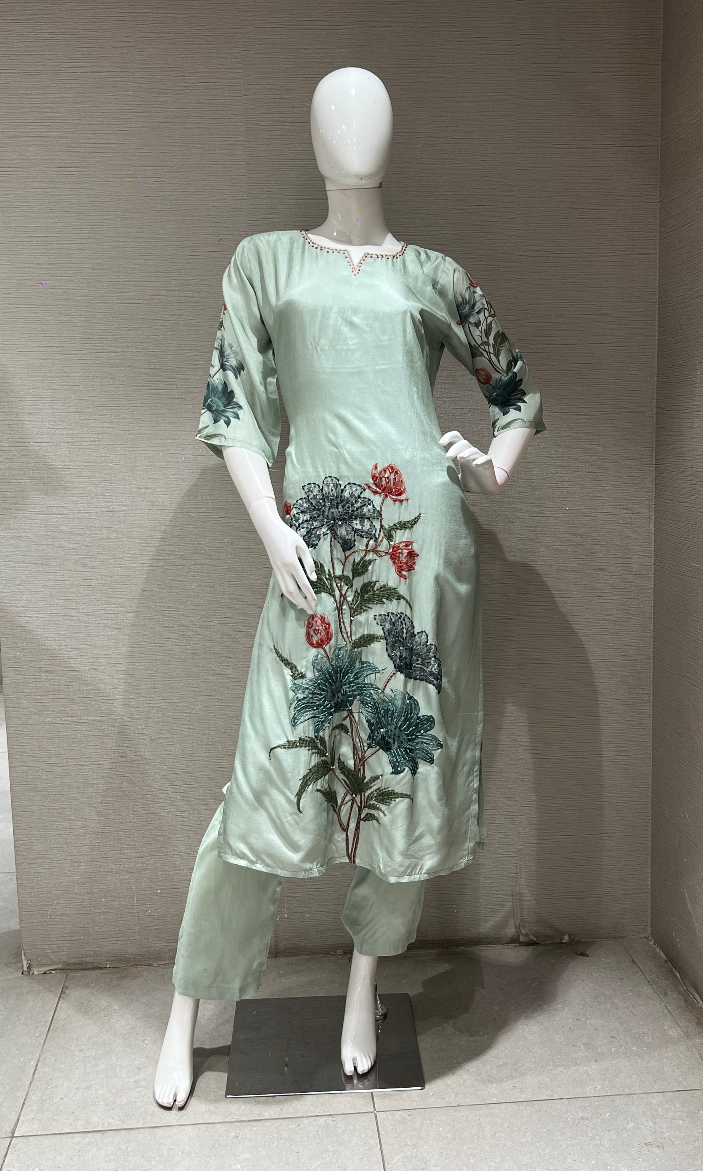 Green FLORAL PRINT EMBROIDERED KURTA SET