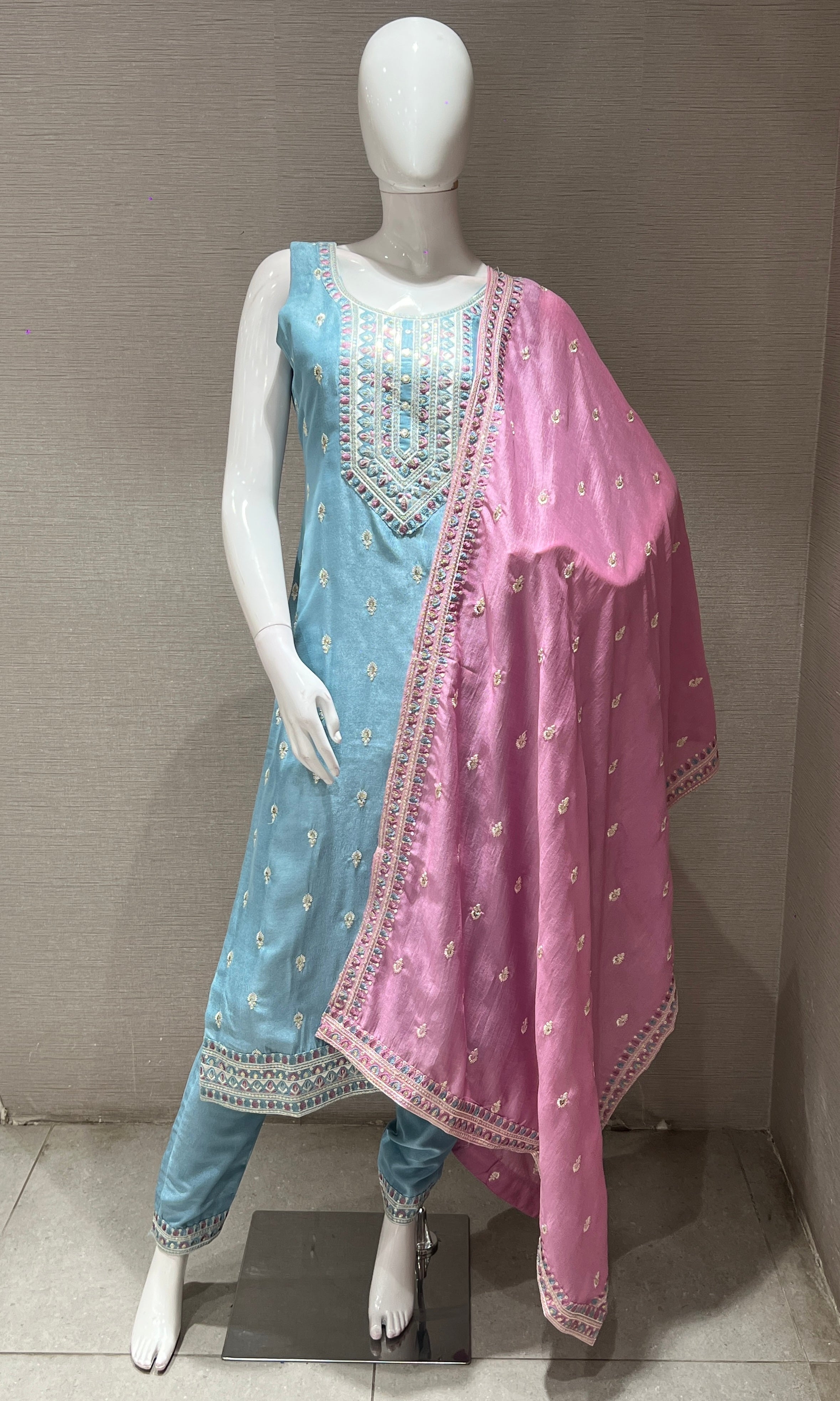 SEA blue kurta set with a pink dupatta