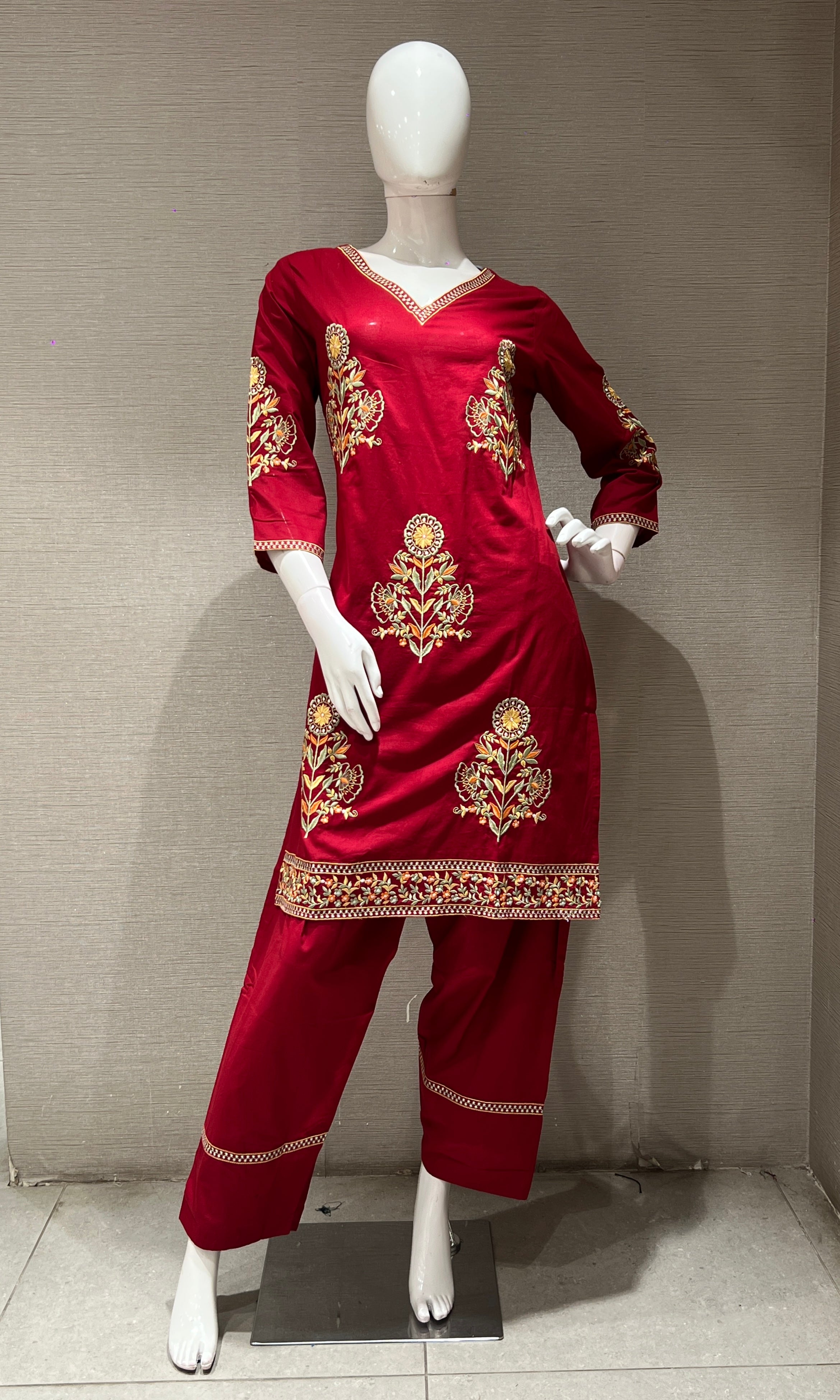 Red FLORAL EMBROIDERY kurta set
