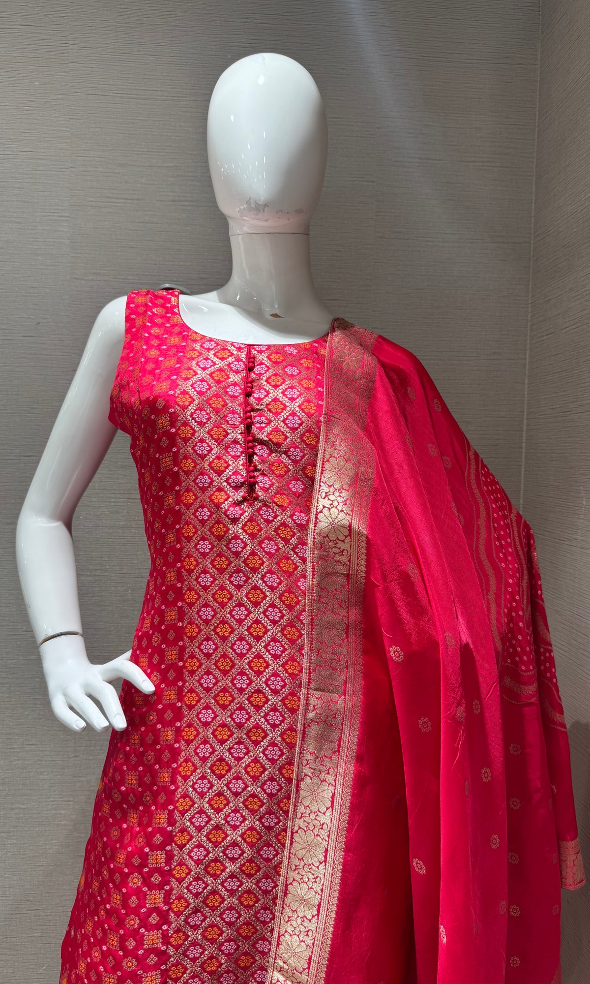 RANI Banarasi silk Kurta Set with Gold border Dupatta