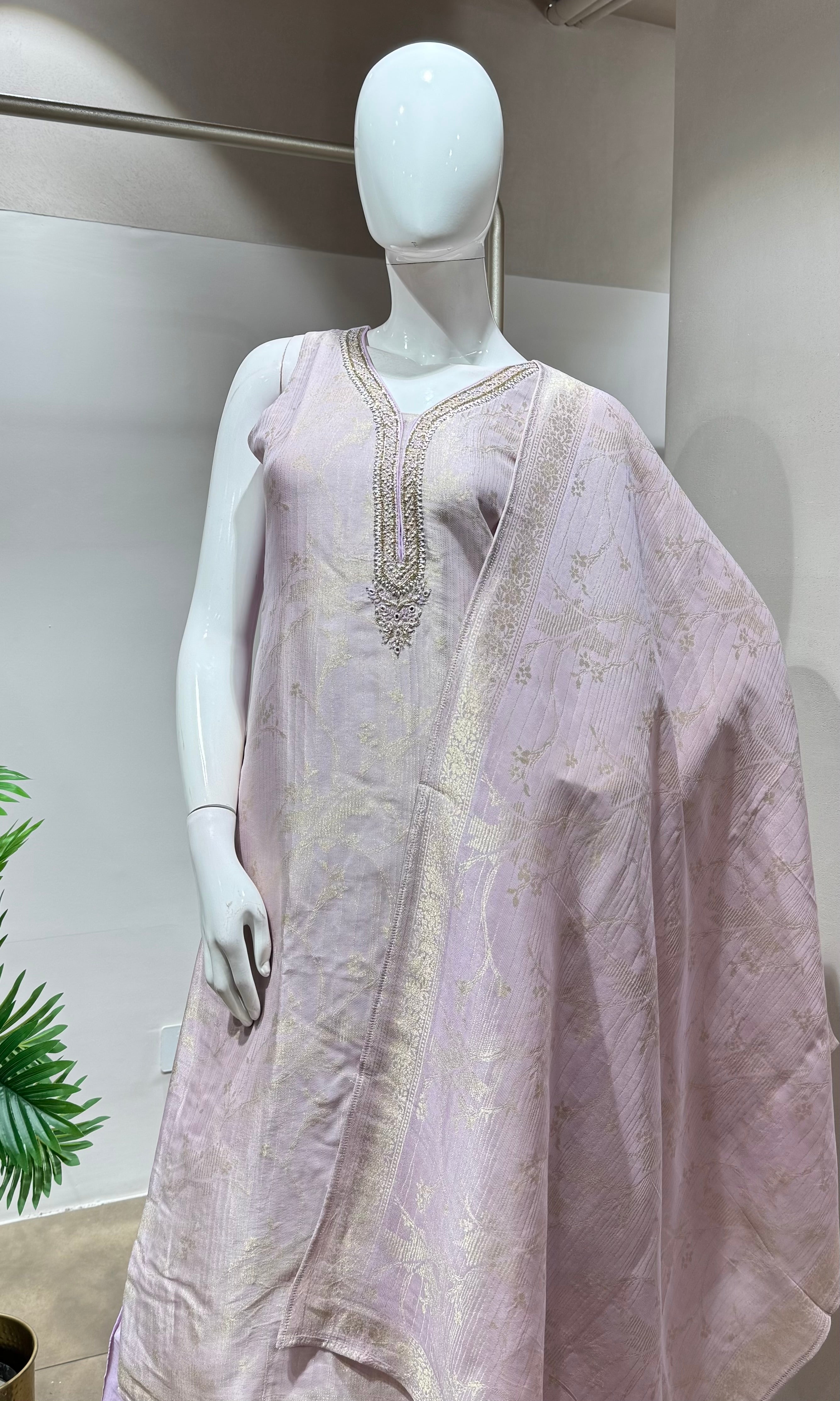 lilac silk kurta set with gold embroidery
