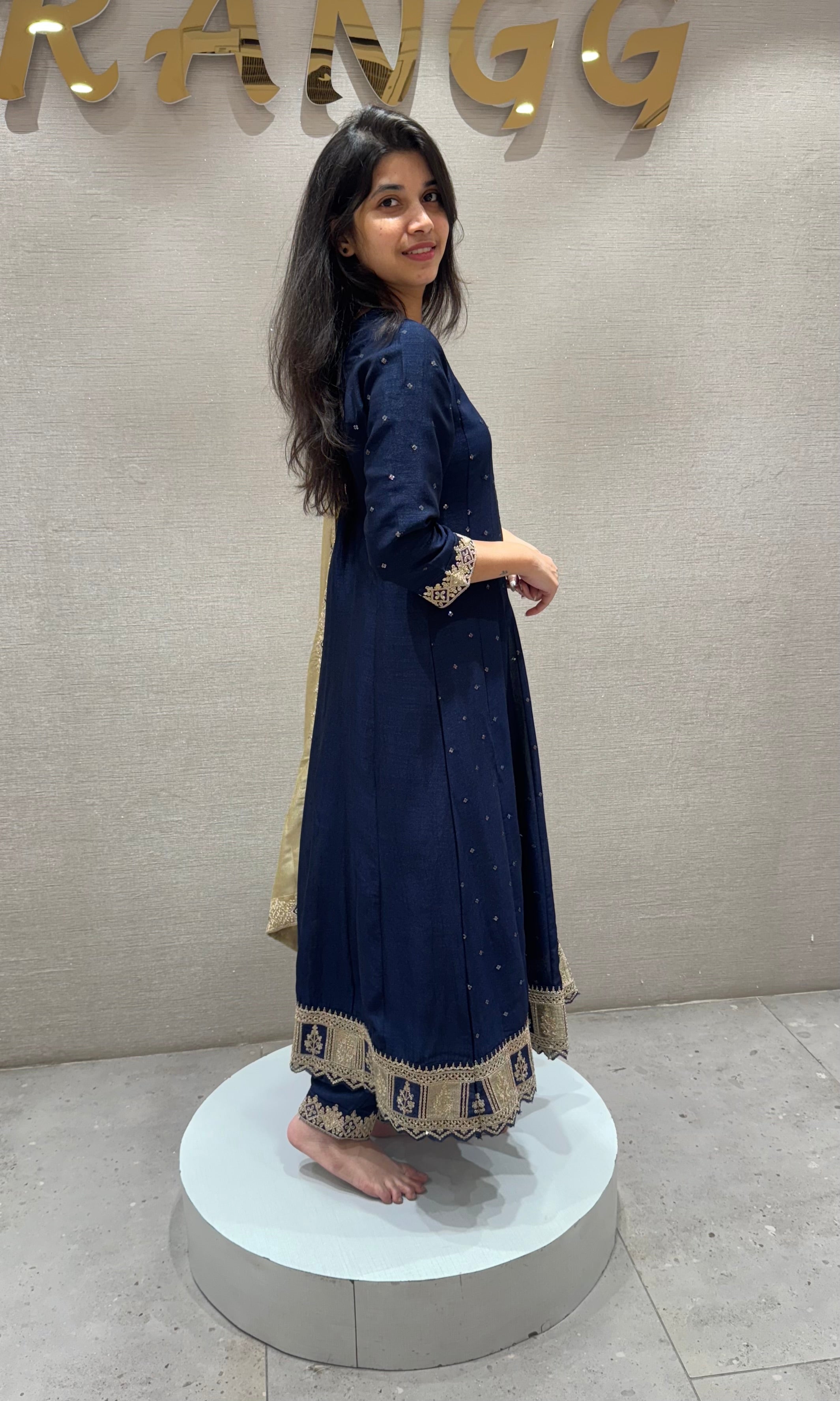 Navy blue Anarkali with contrast dupatta