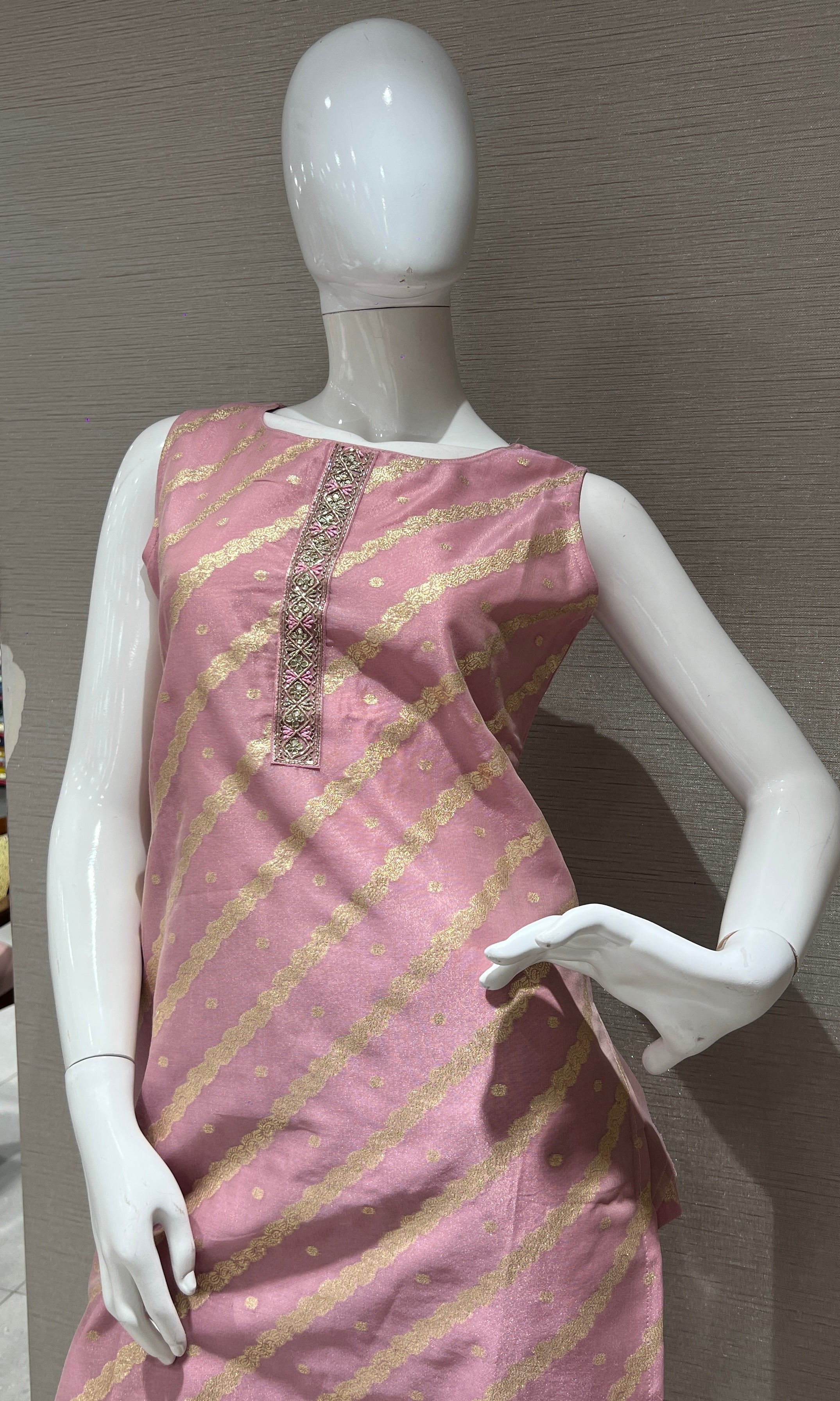Onion pink kurta set