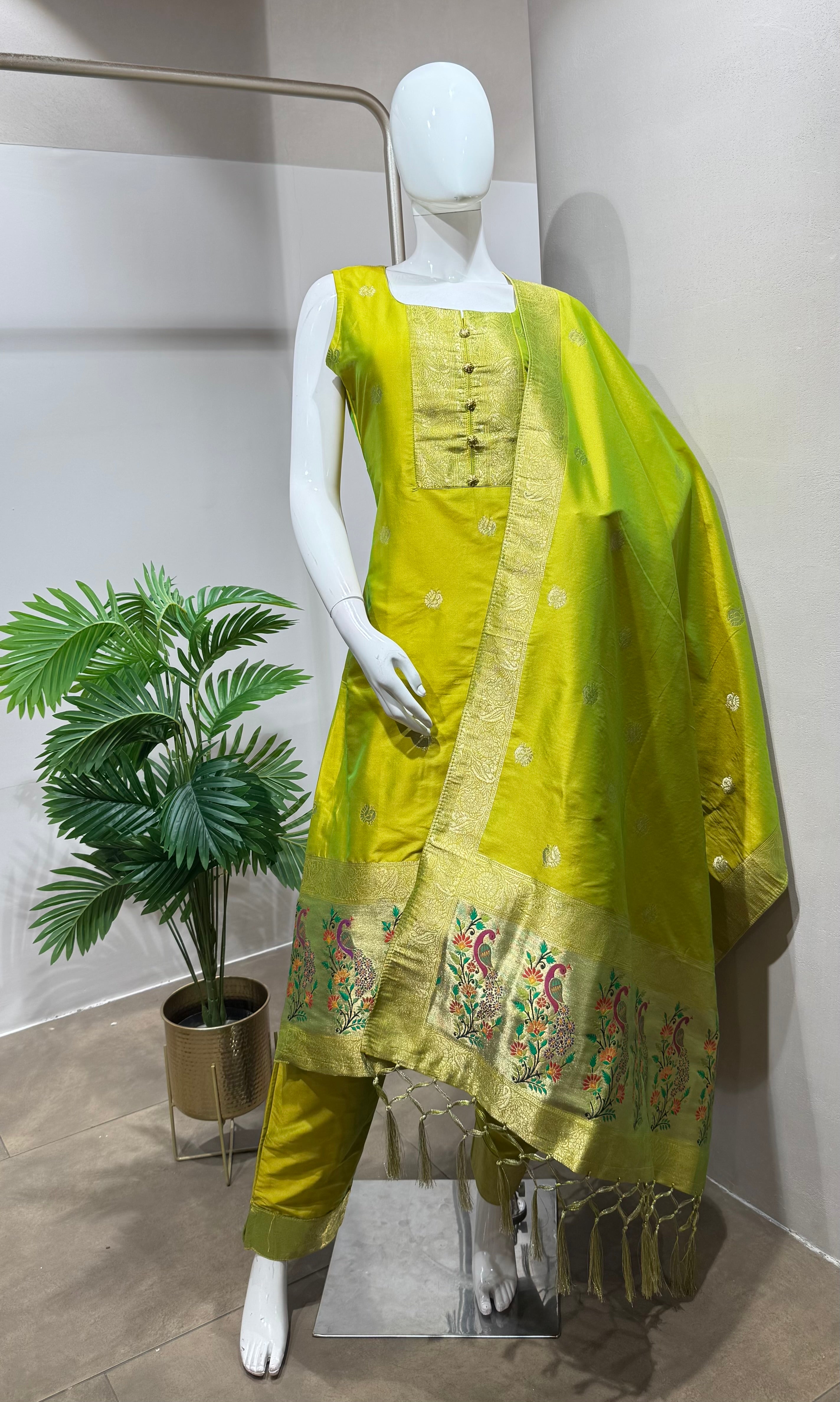 GREEN Silk Kurti with Banarasi Dupatta