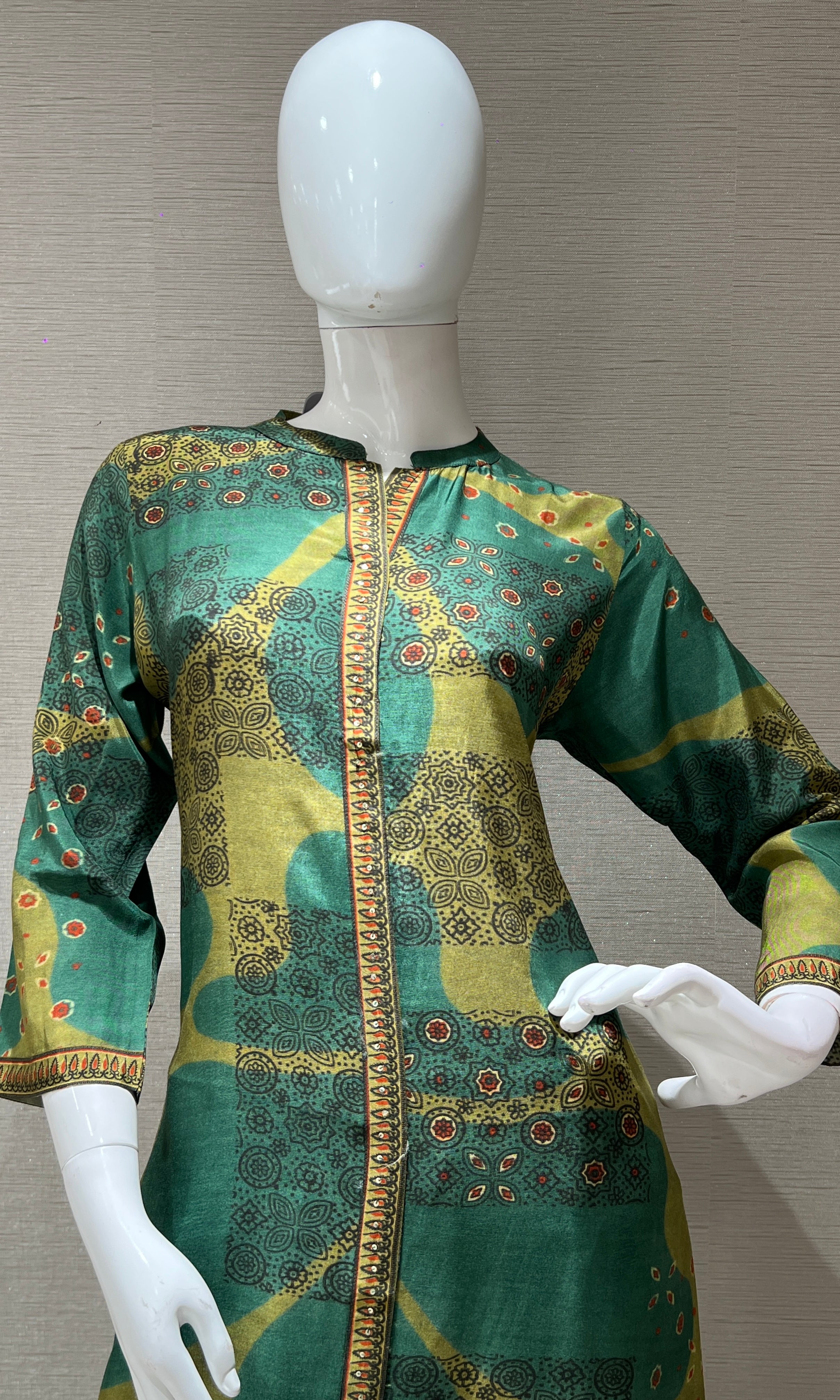 Green 2 piece kurti set