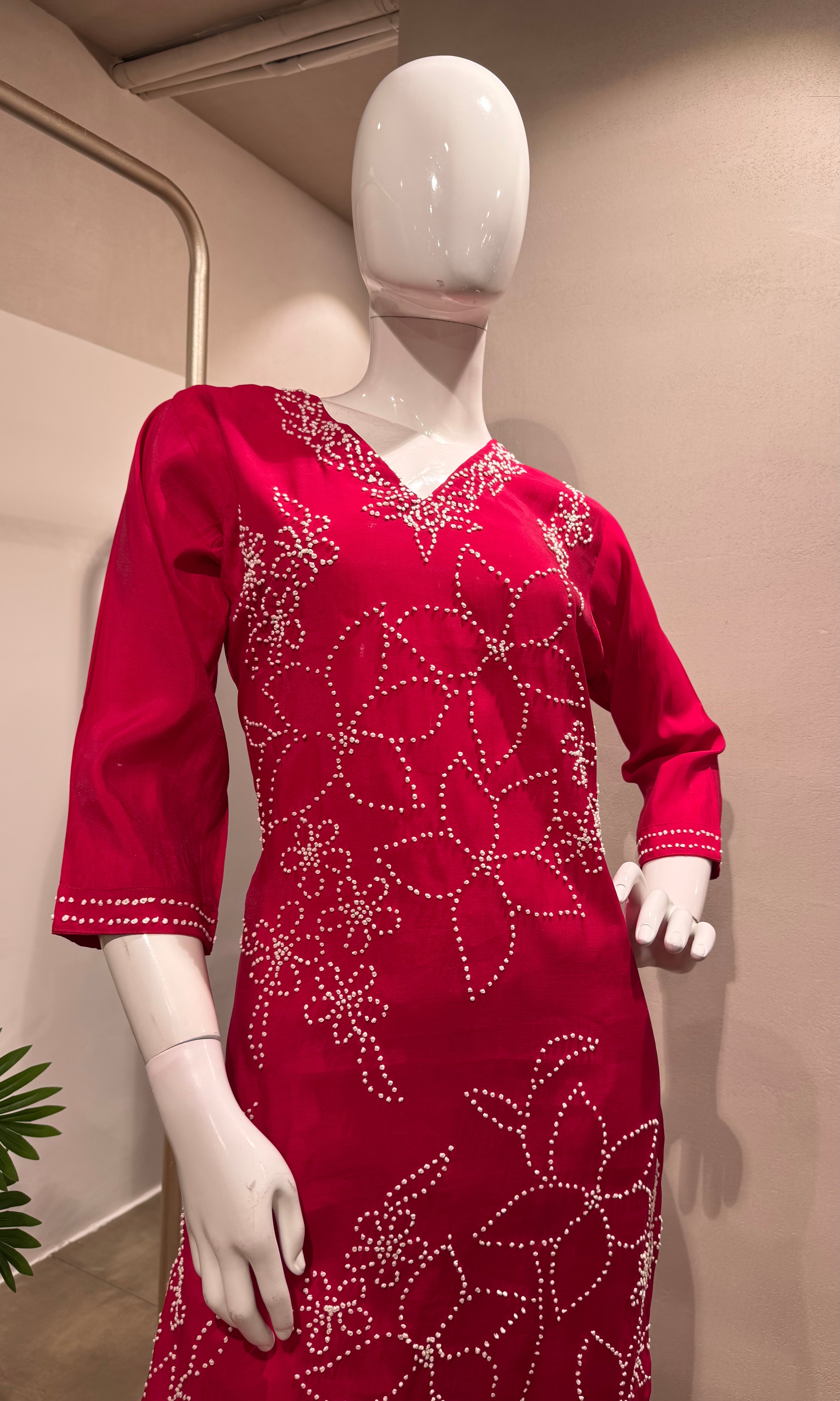 RANI THREAD FLORAL EMBROIDERY KURTA SET
