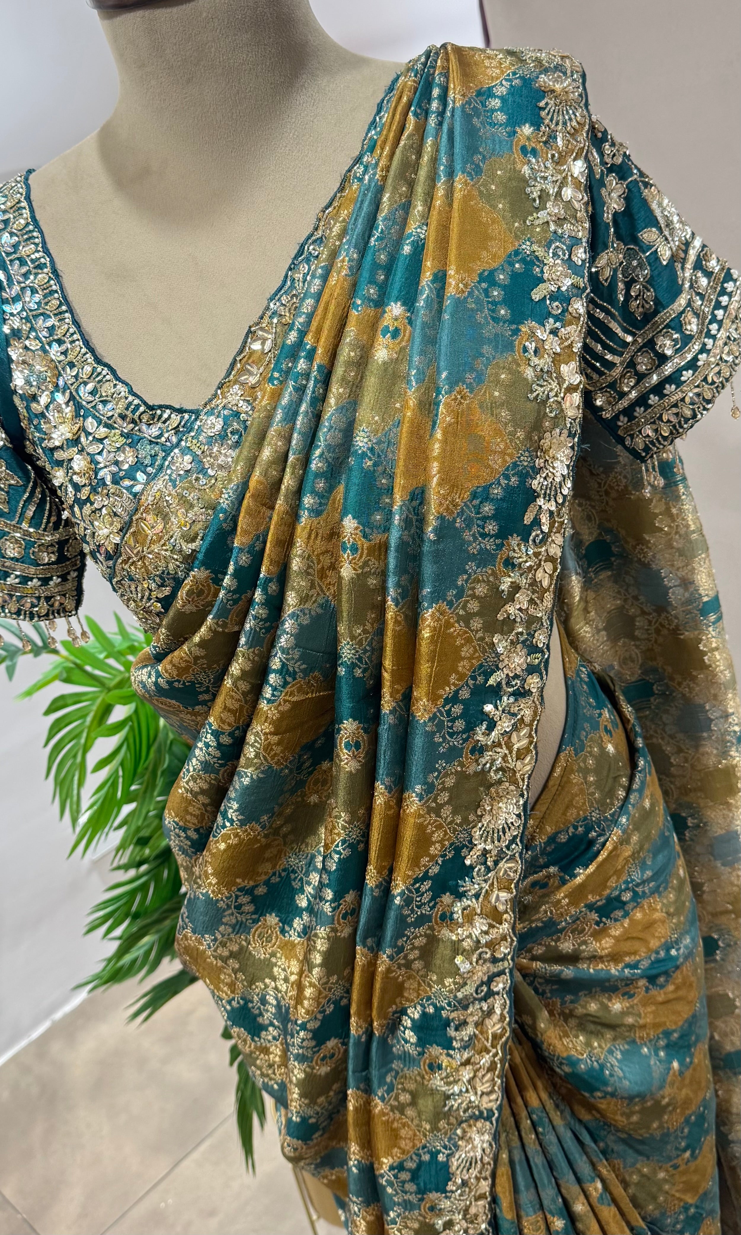 DESIGNER BANARASI GREEN SAREE WITH BLOUSE