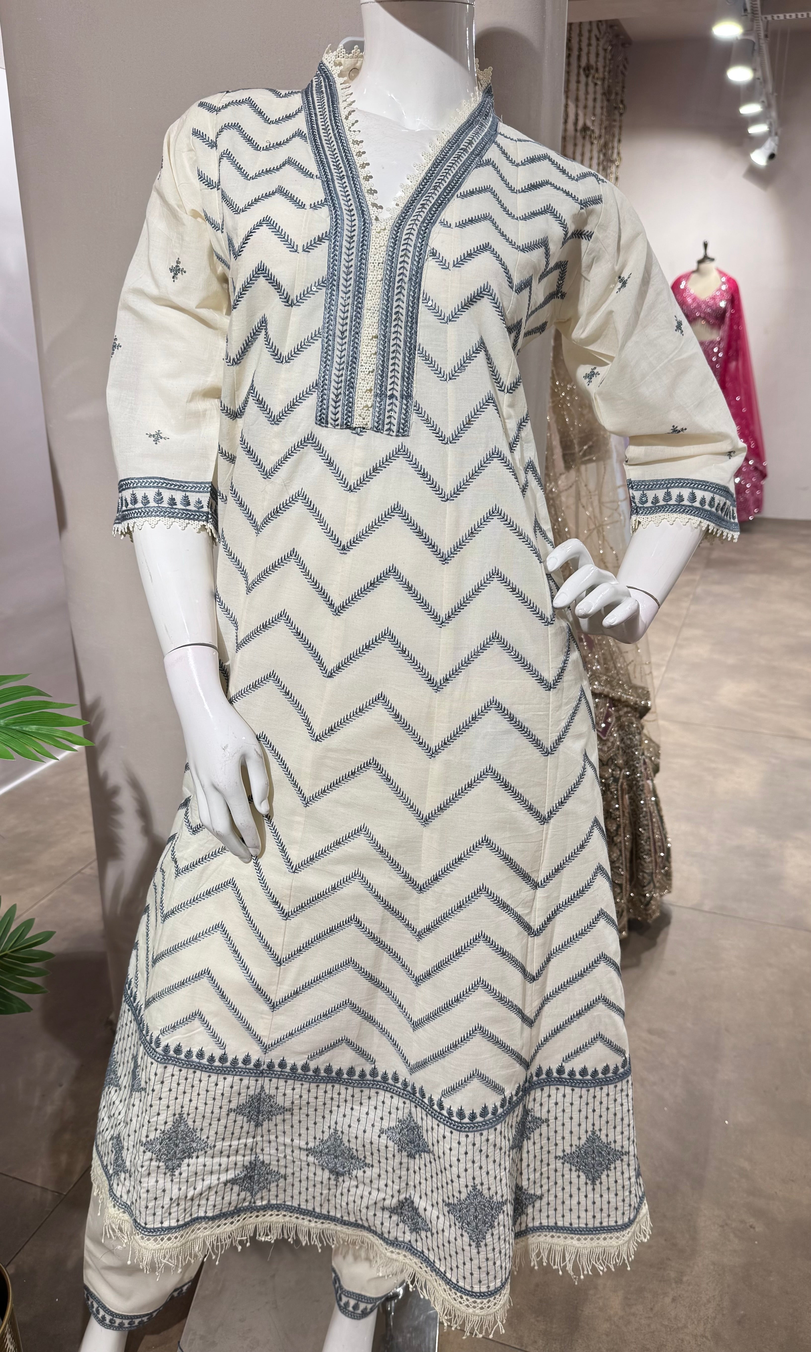 WHITE ZIG ZAG EMBROIDERED KURTA SET