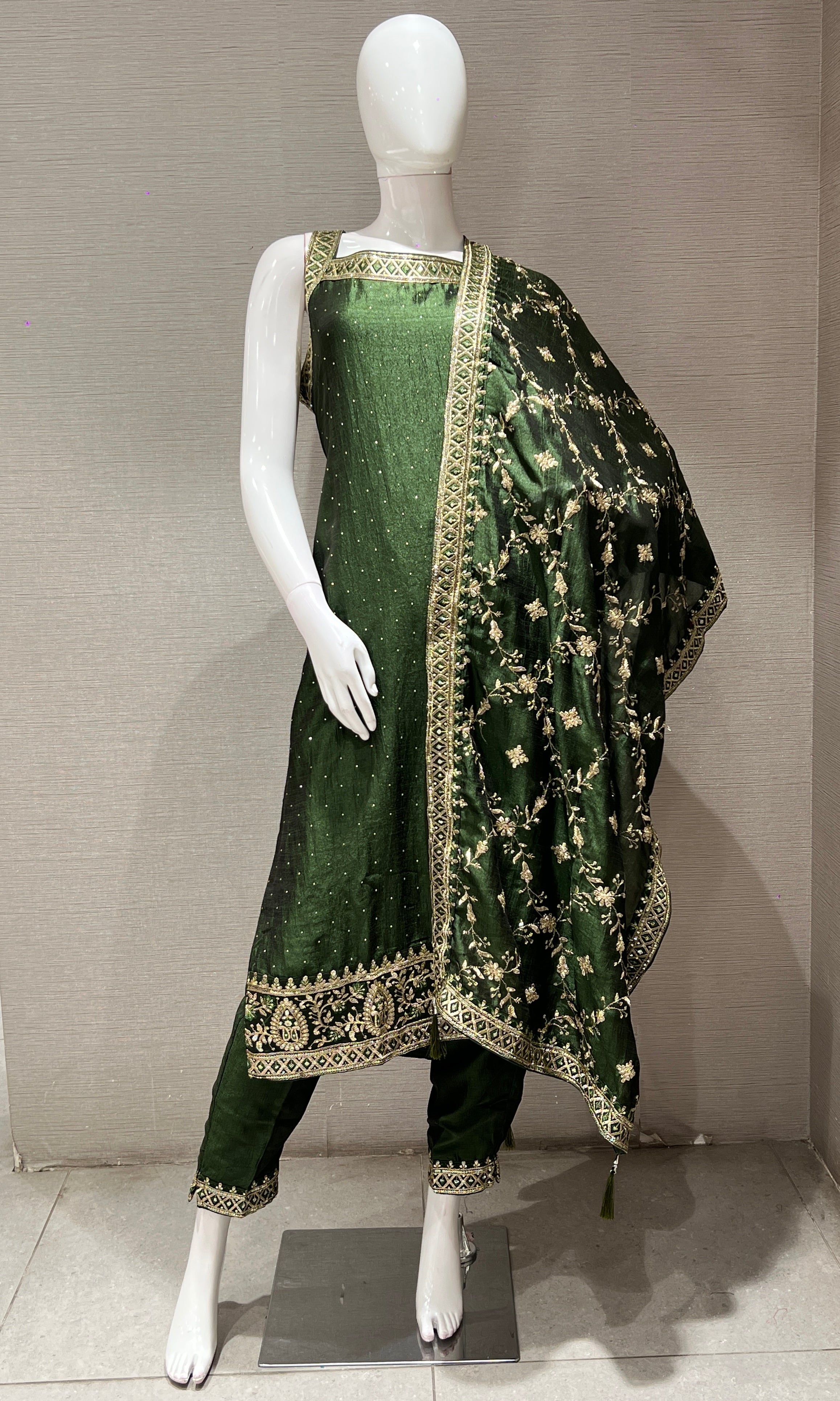 GREEN GOLD ETHNIC KURTA SET