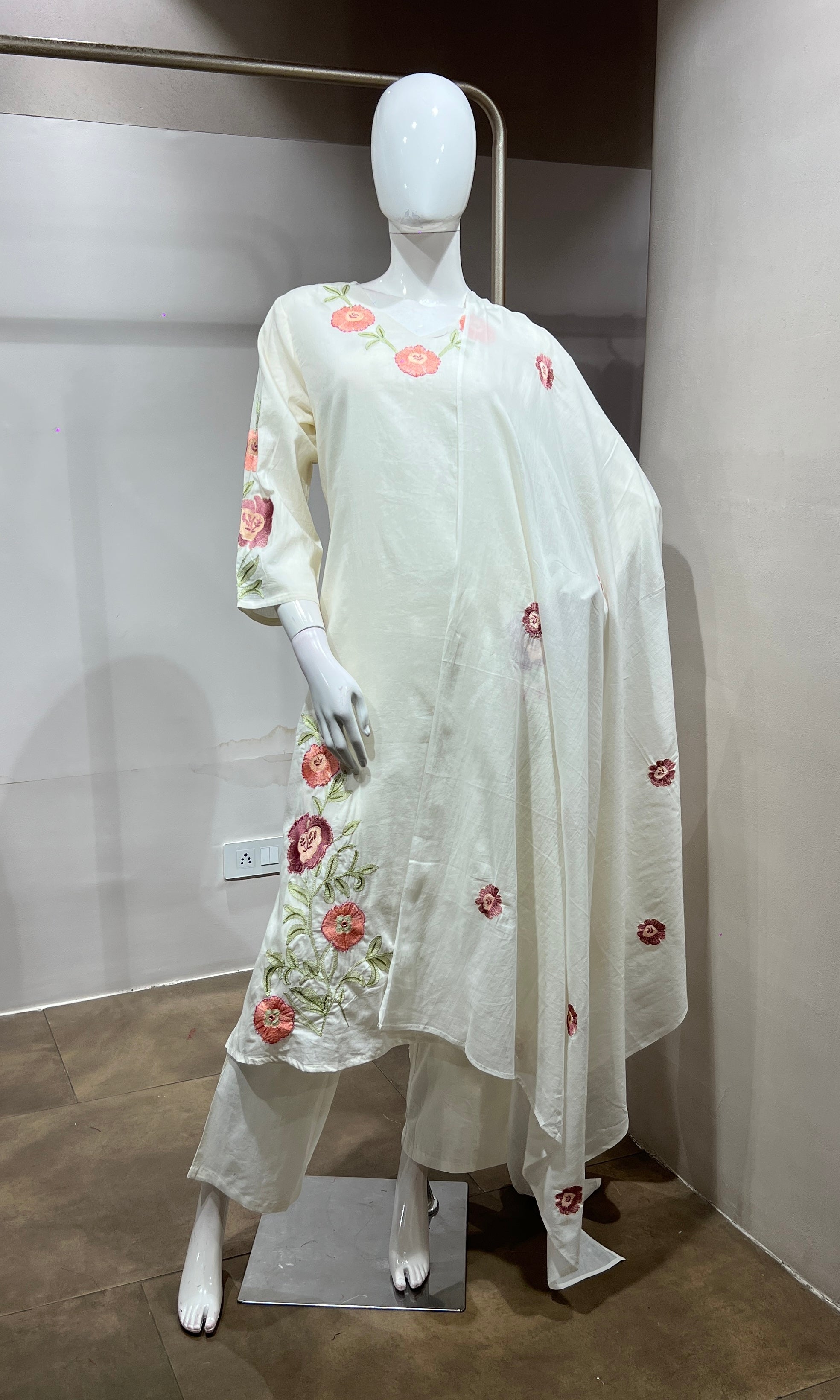 White Silk Kurta set with Rose Embroidery