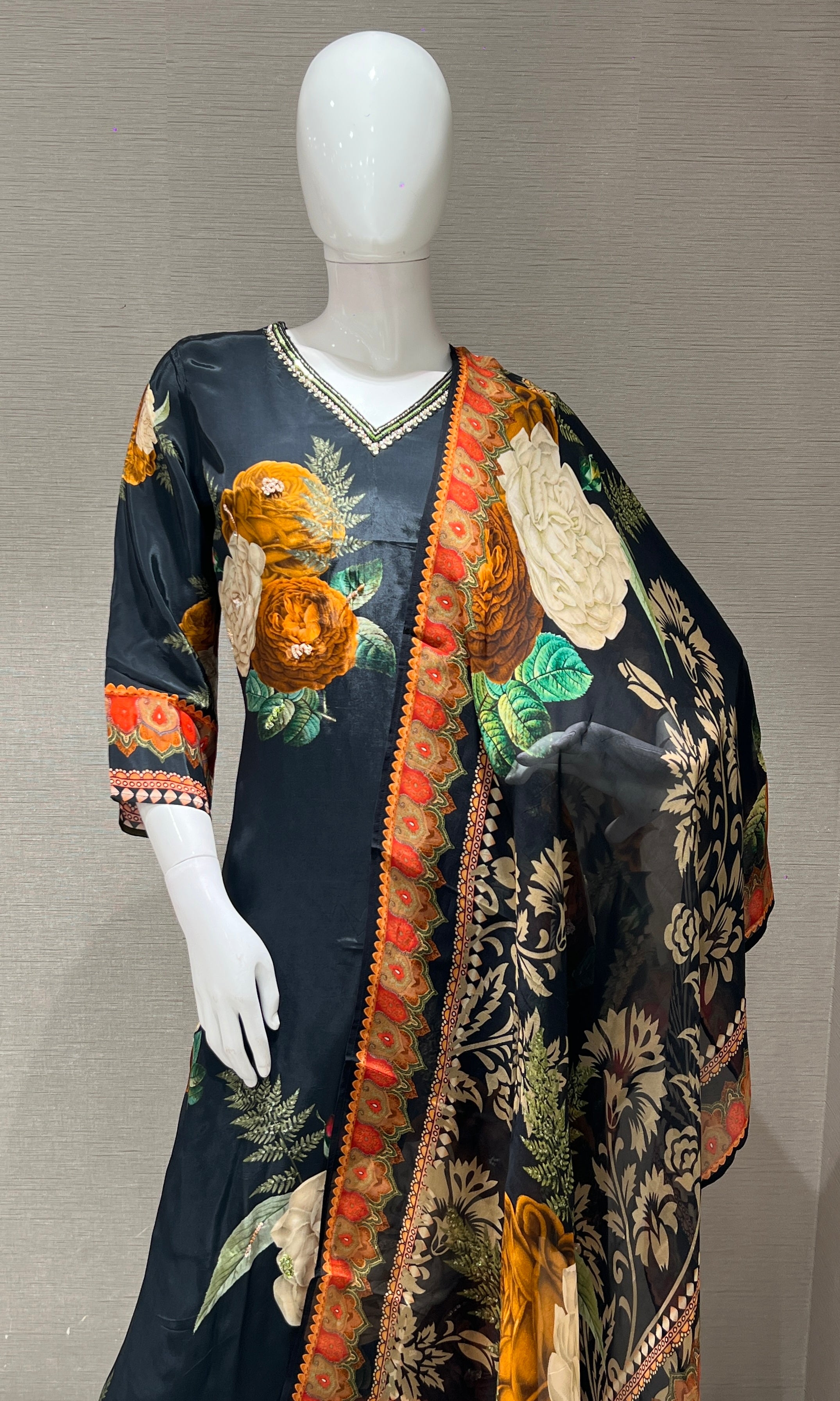 Black Elegant Floral Printed KURTA SET