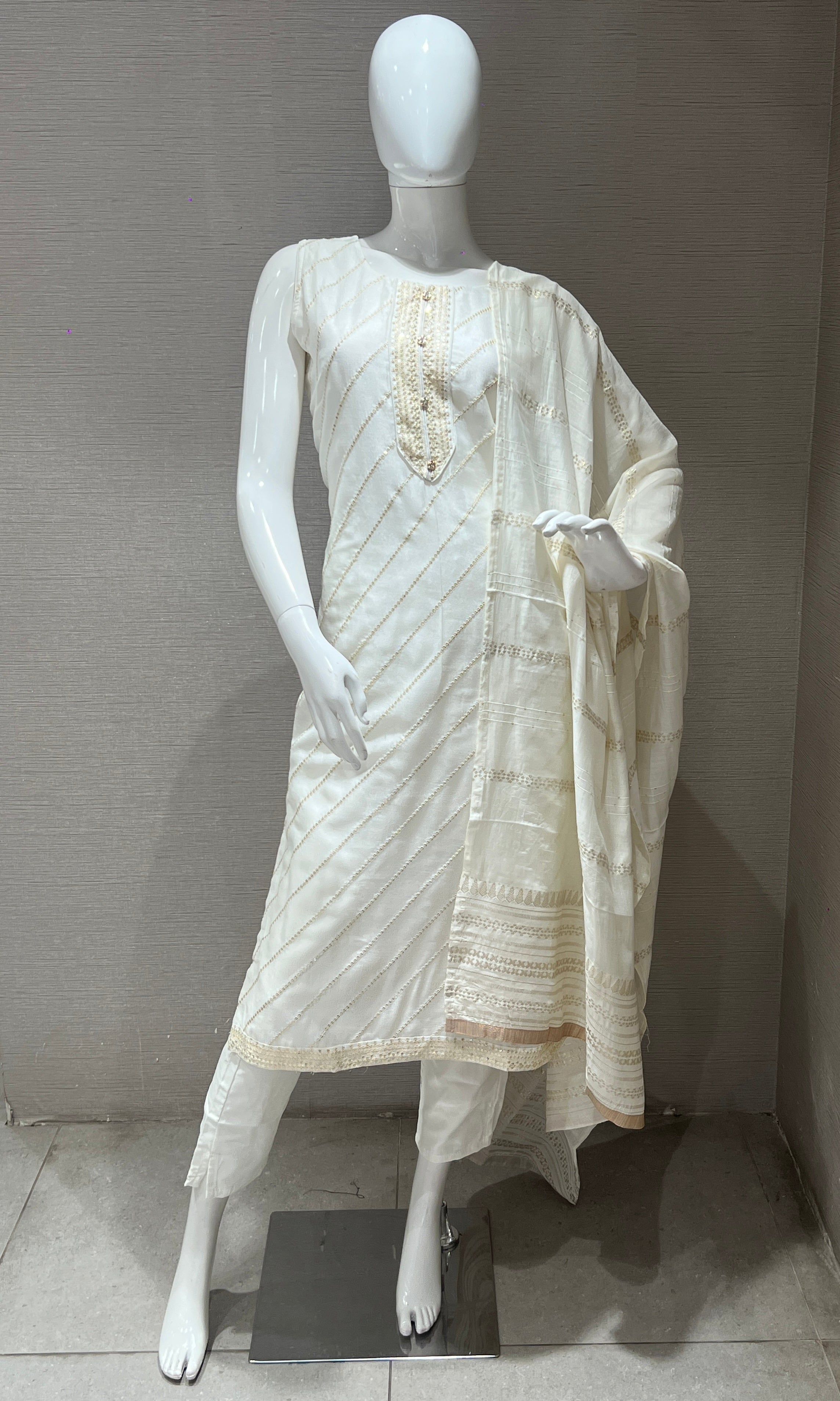 White kurta set