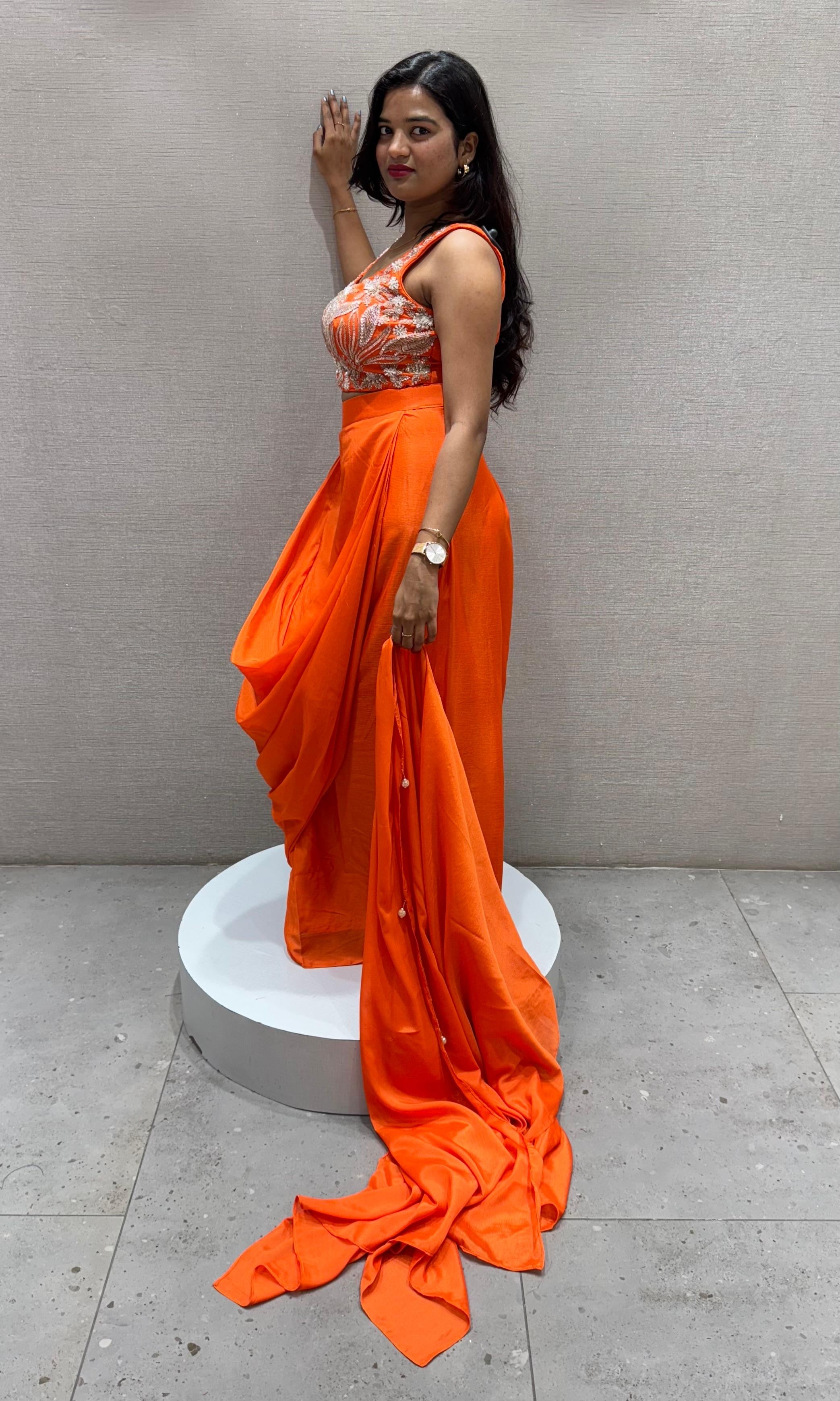 ORANGE EMBROIDERED BLOUSE WITH DRAPE SKIRT&CAPE