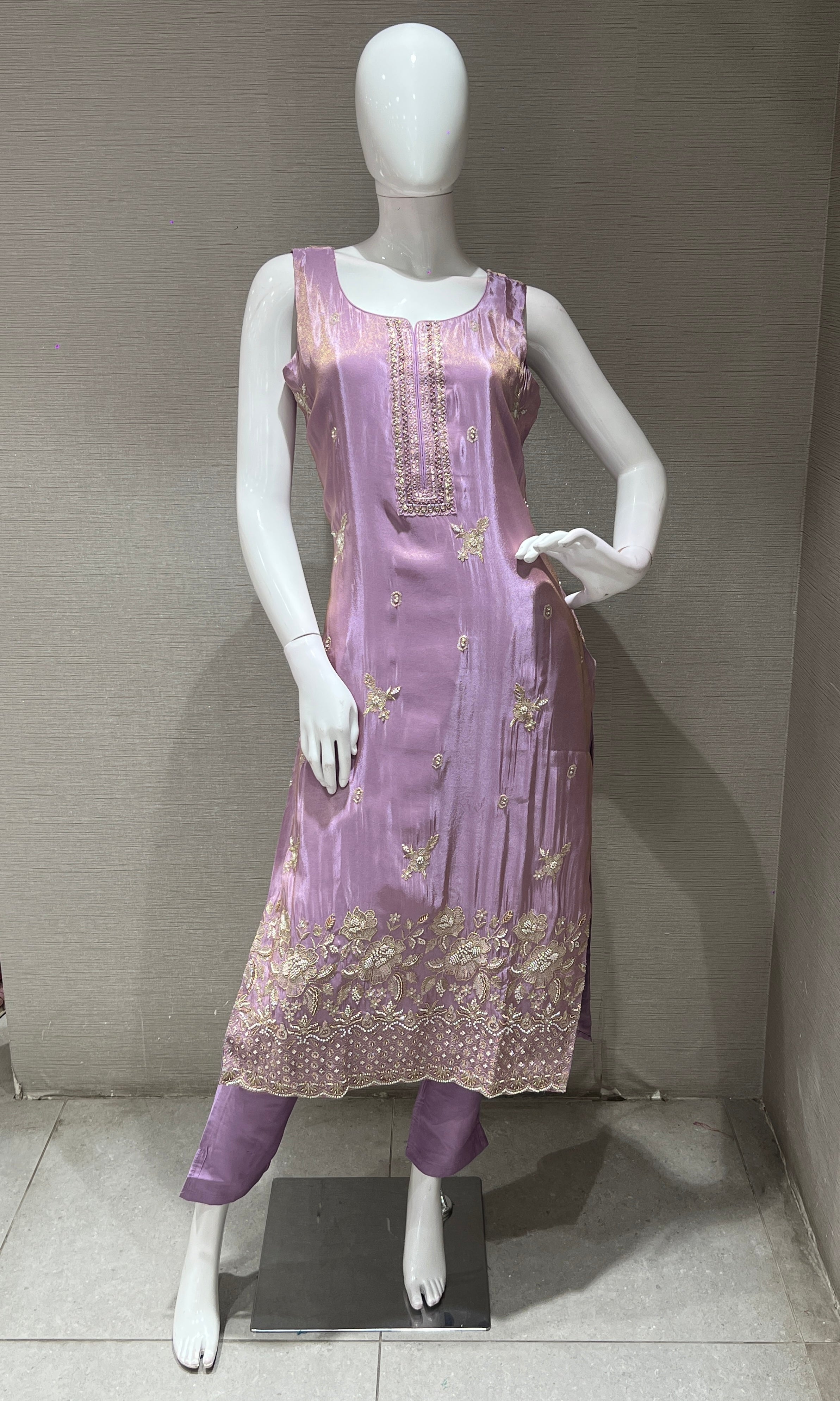 Lilac Embroidered Kurta Set with Sheen Dupatta