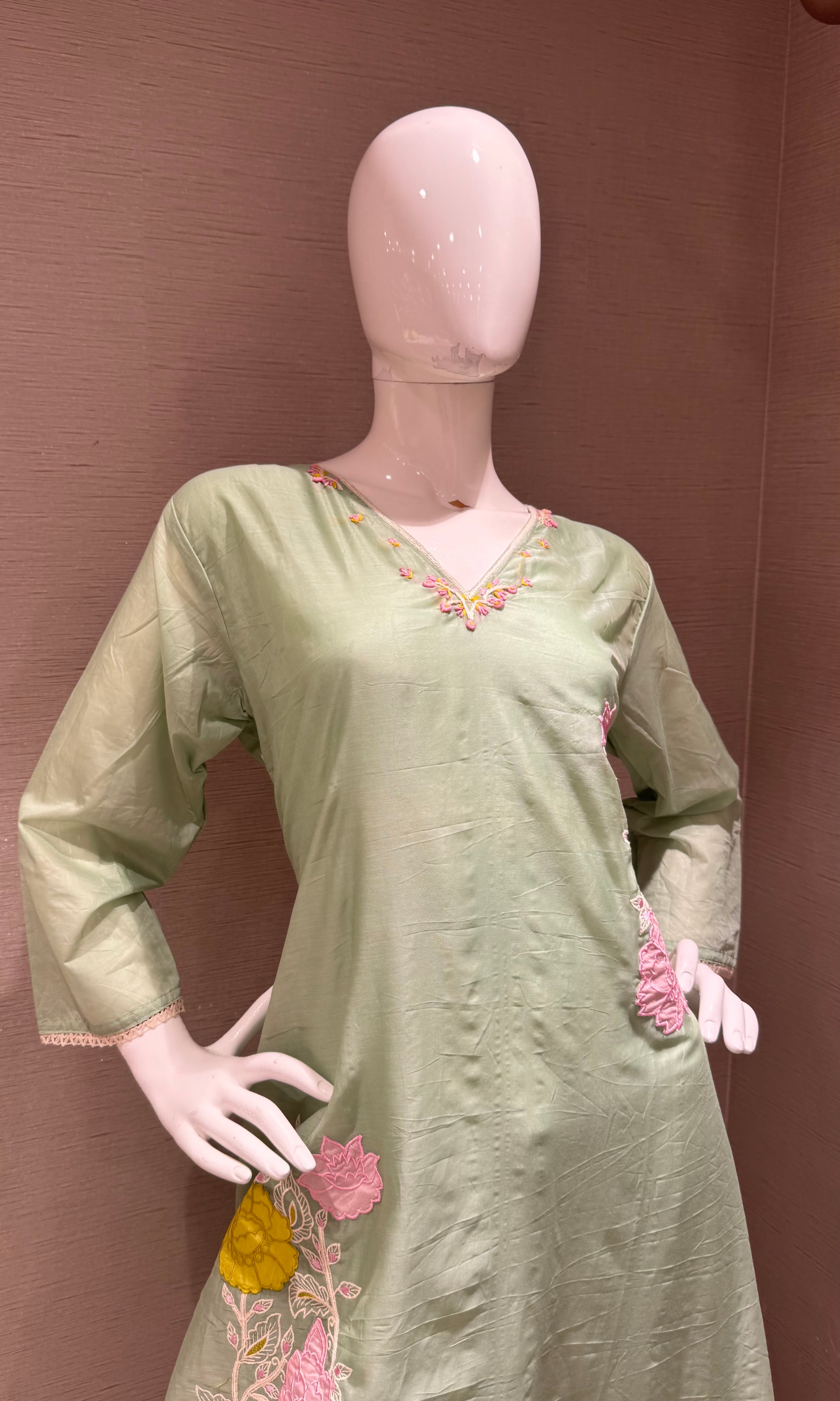 pistachio green kurta set with floral embroidery
