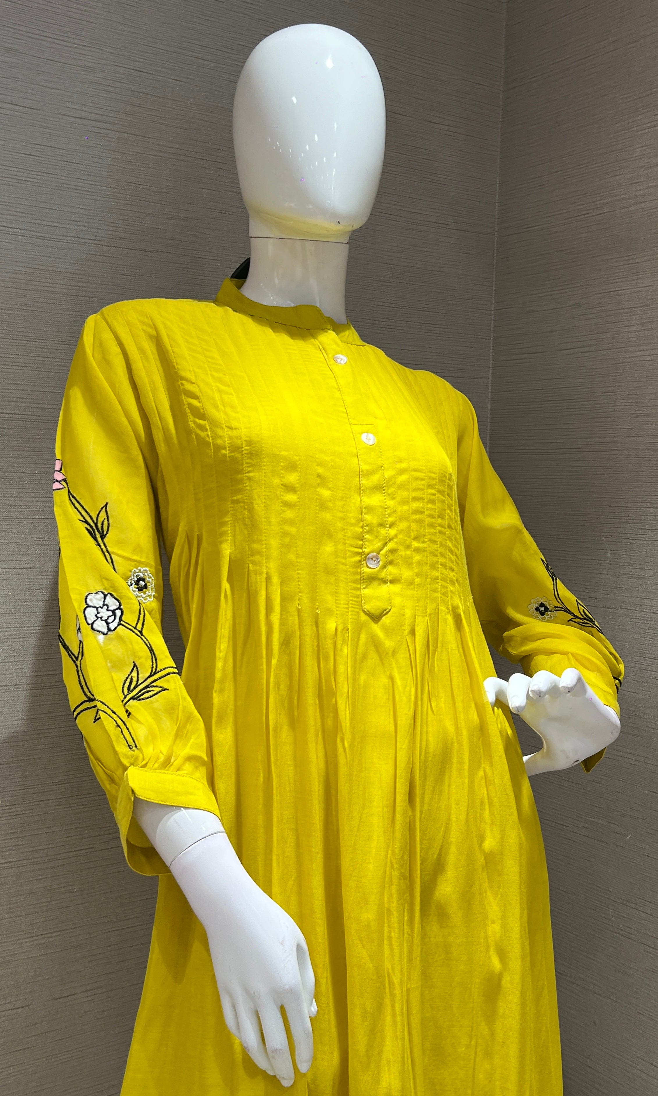 Liril floral embroidery mul chanderi  kurta set