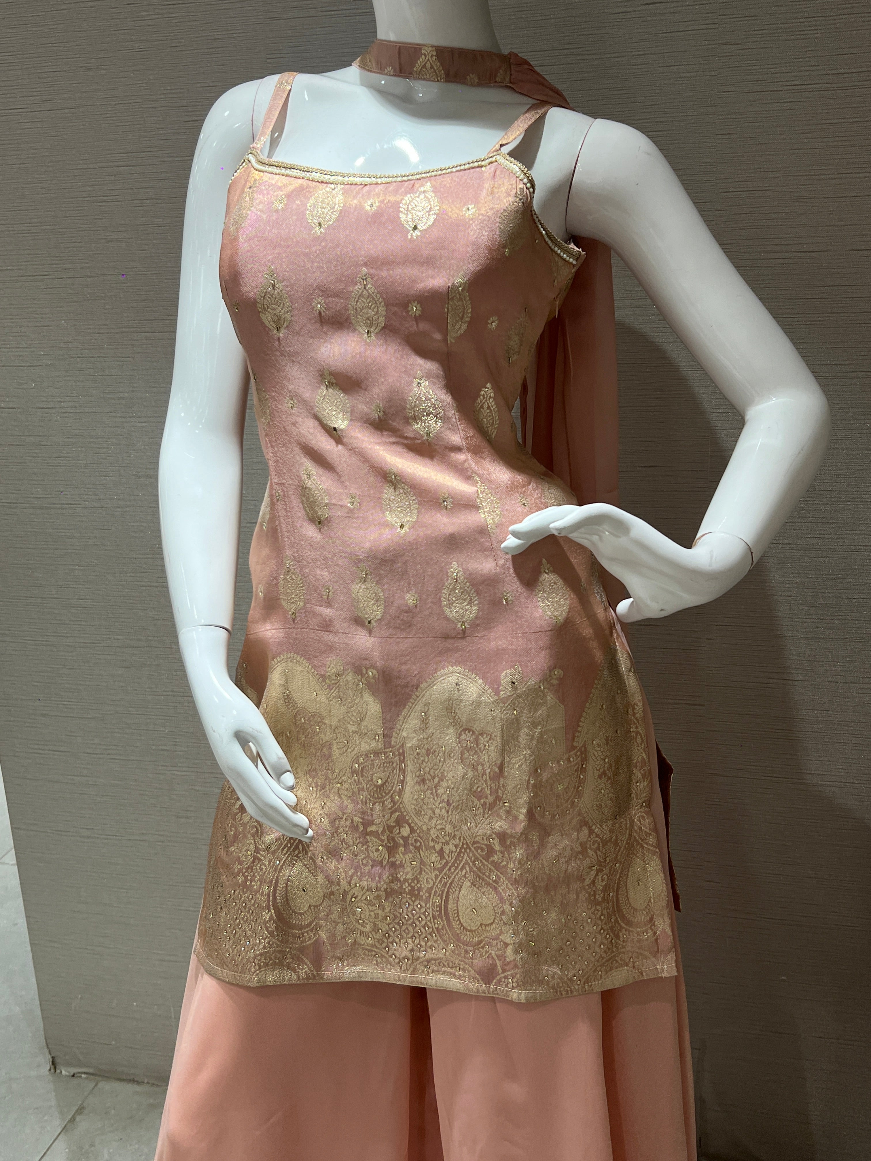 Peach Sharara