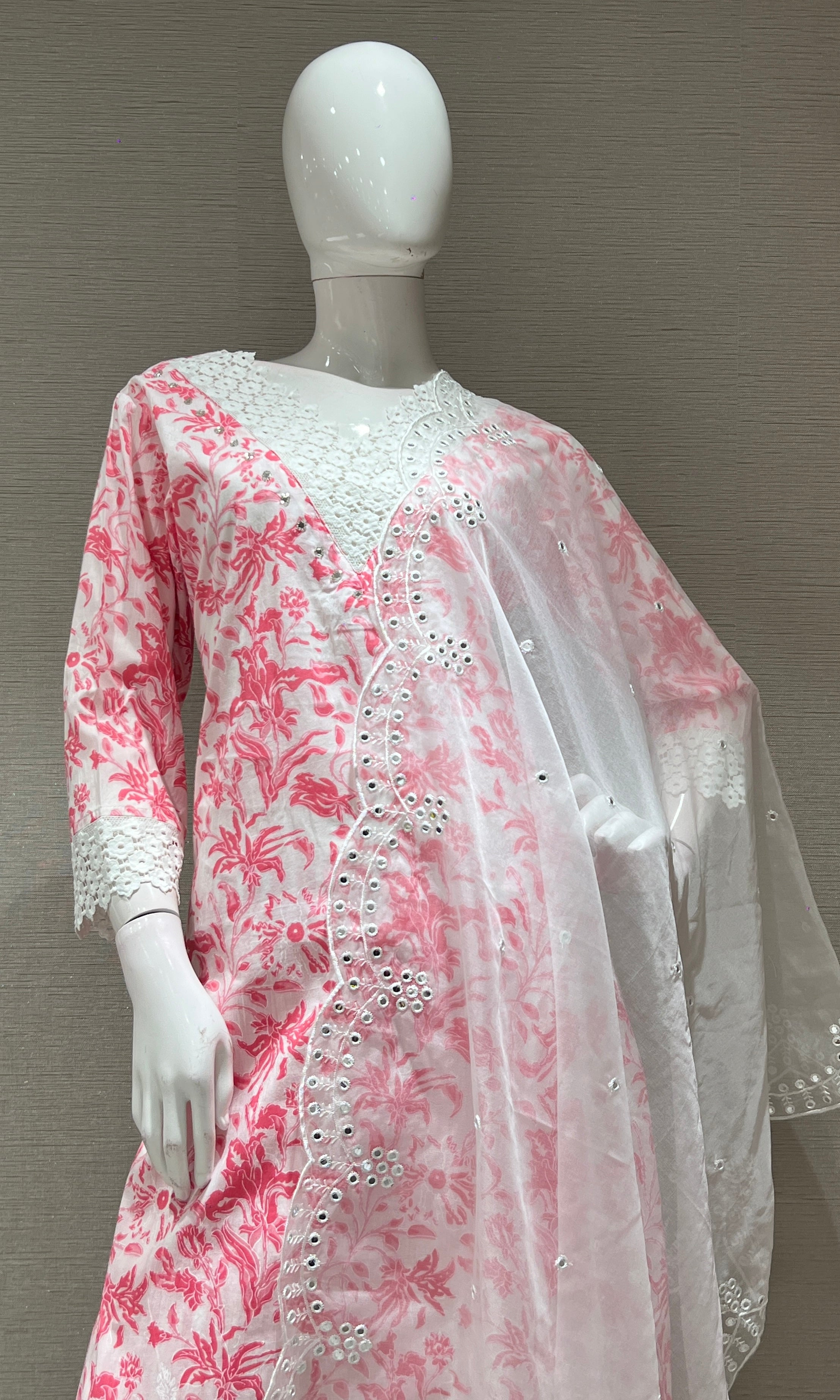 Pink floral print kurta set