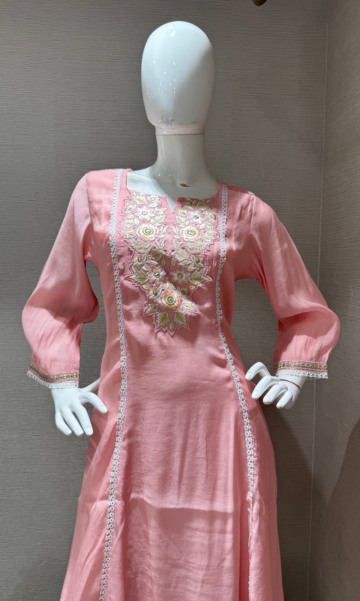 Baby Pink Floral Embroidered Ethnic Kurta top