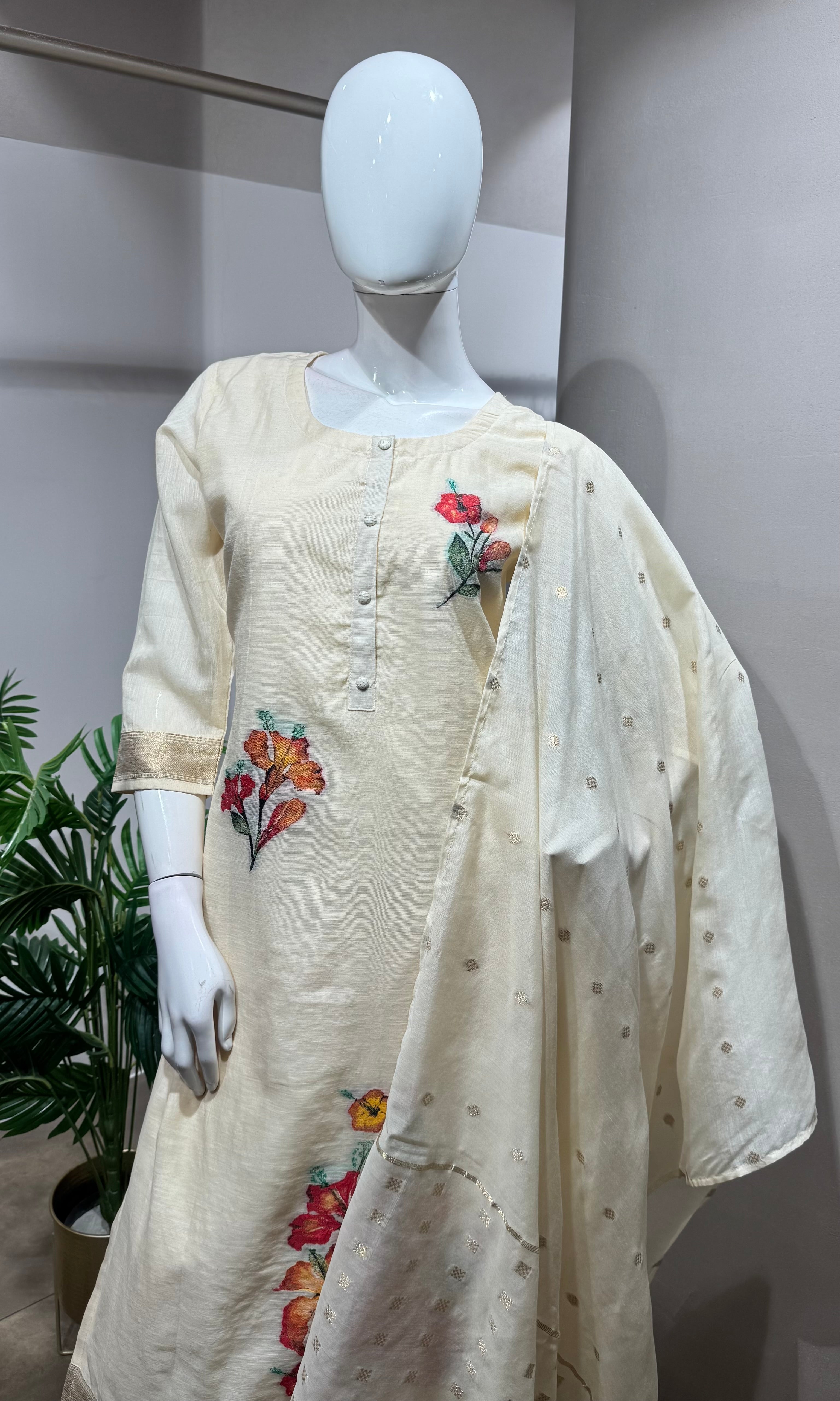 Cream floral embroidered kurta set