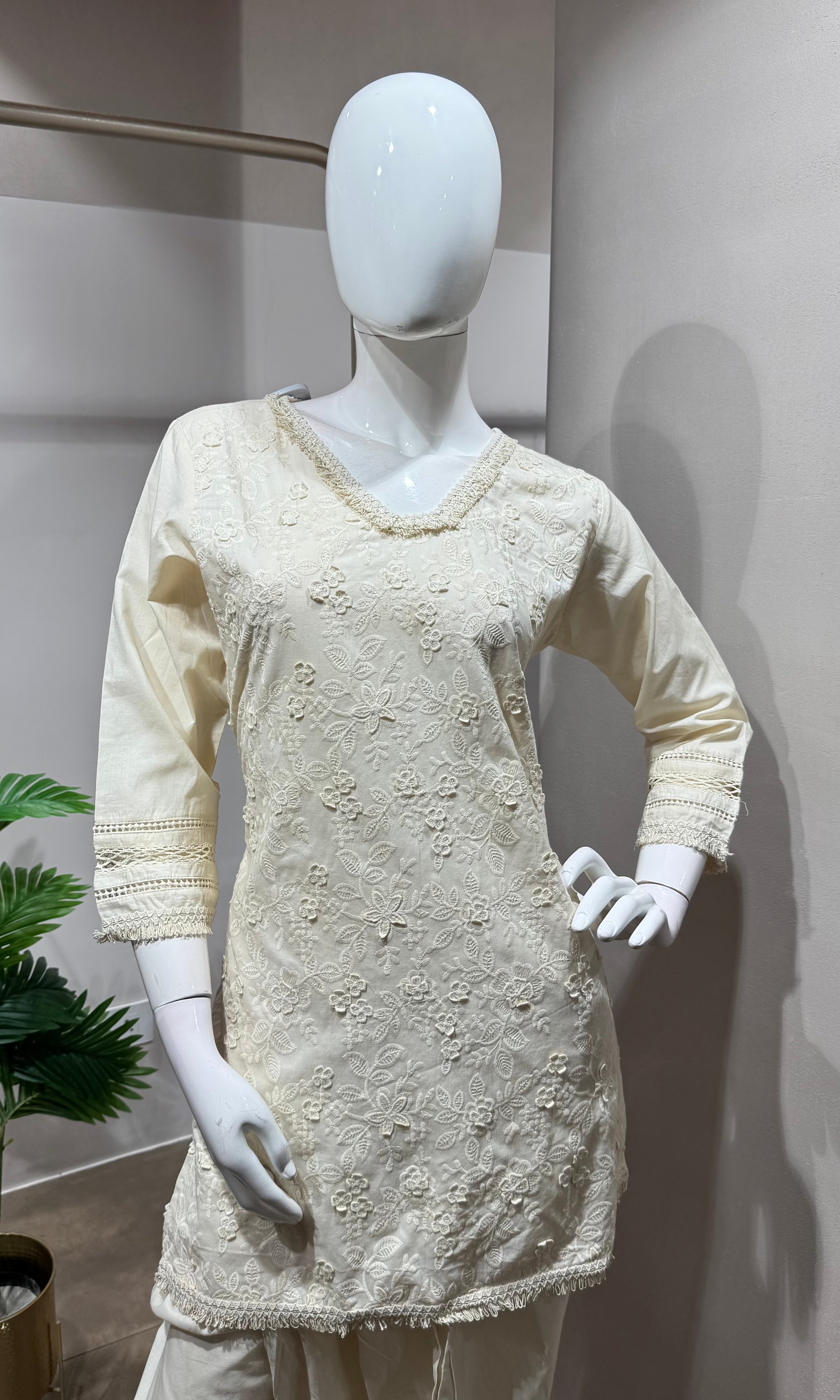 Cream kurta set floral dupatta