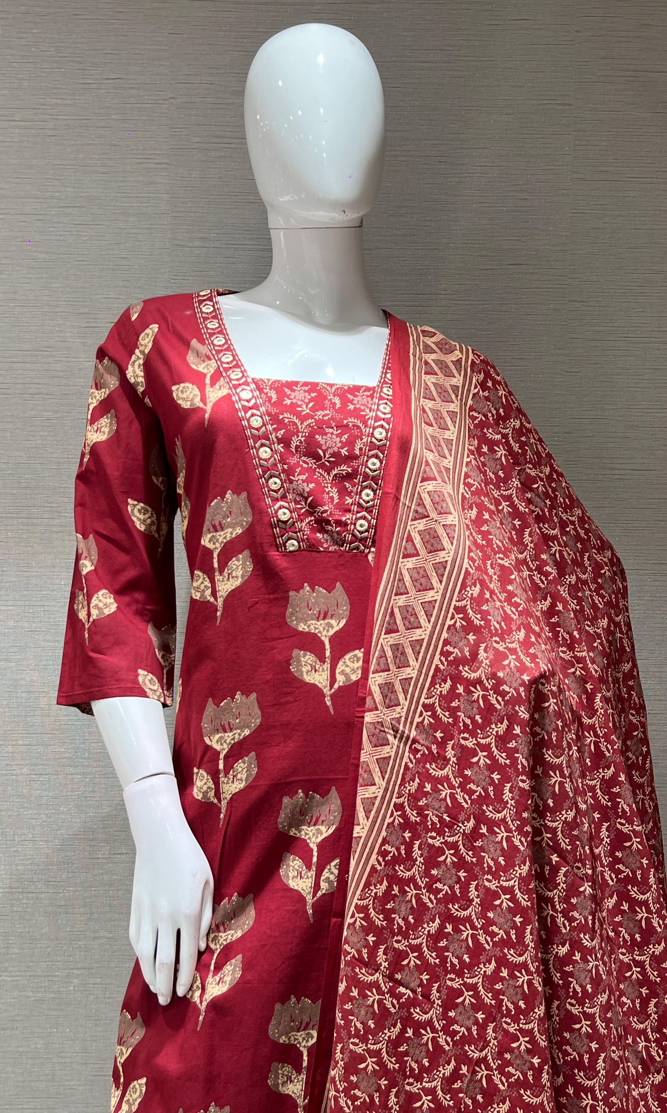 Maroon FLORAL PRINTED kurta set