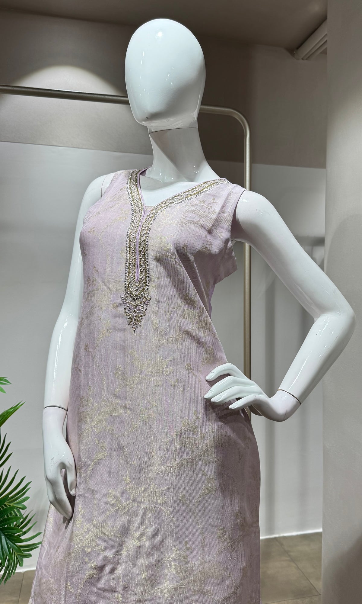 Lilac silk kurta set with gold embroidery