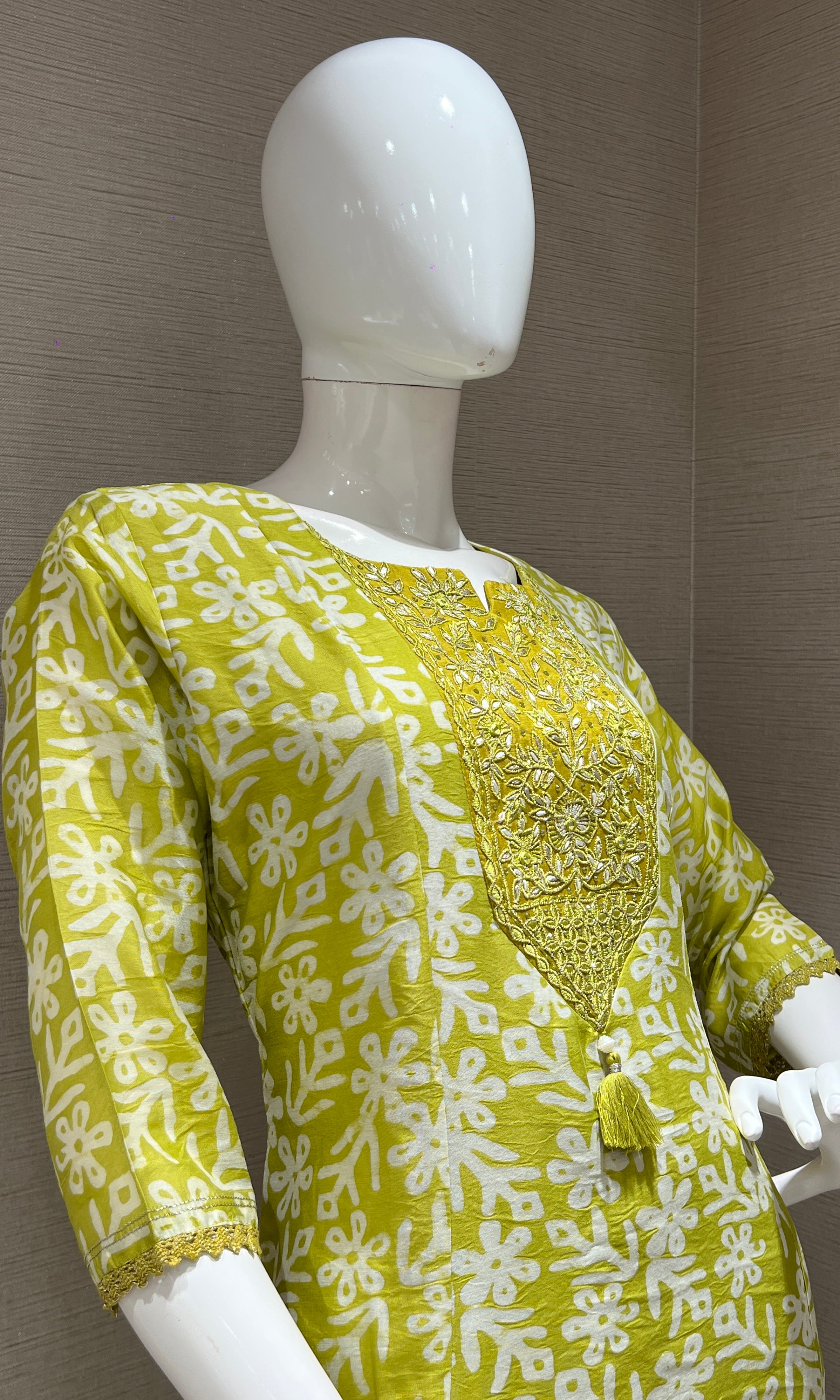 Parrot green floral printed kurta set