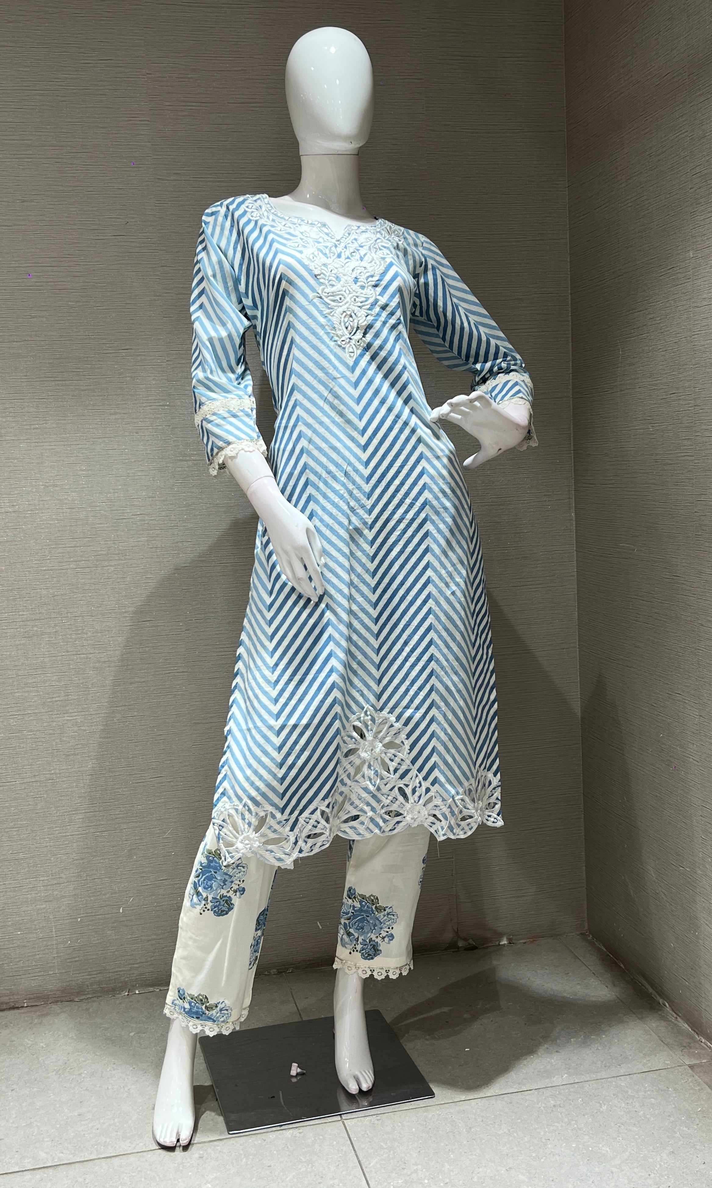 Blue LEHARIYA ZIG ZAG PRINT KURTA SET