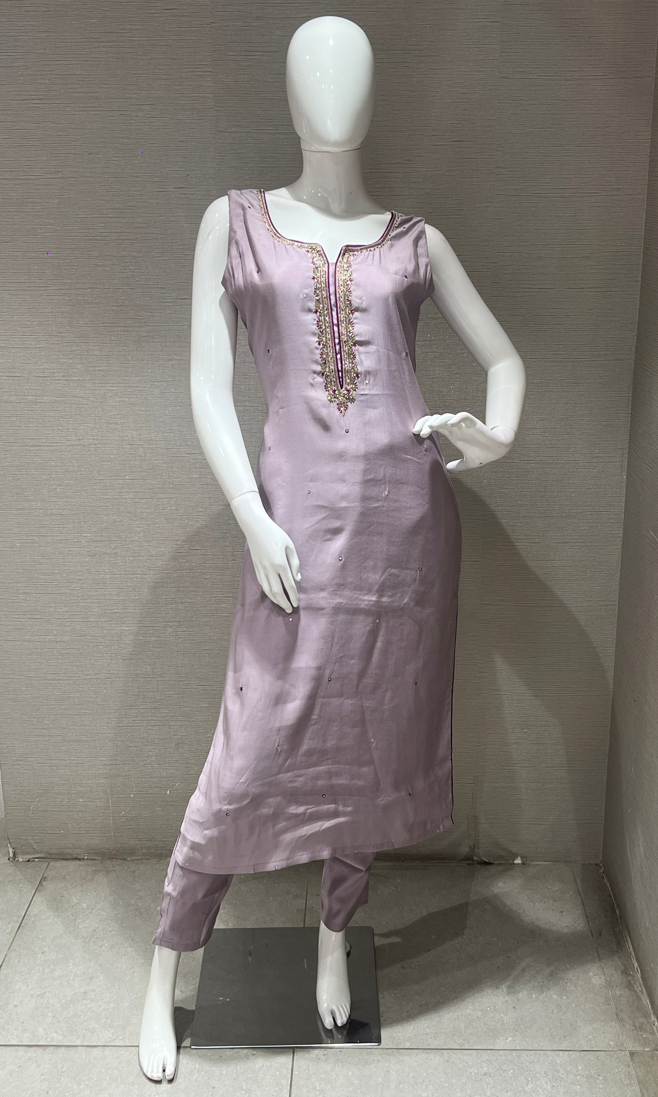 Lavender kurta set with purple Gold Dupatta