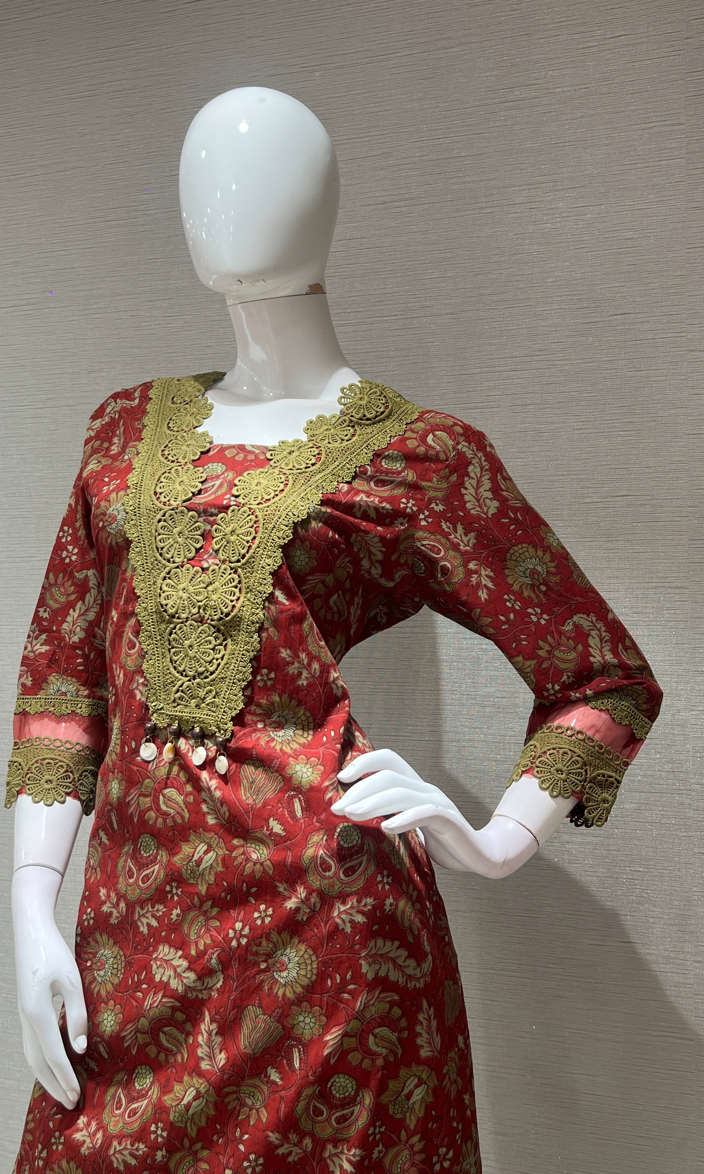 Red FLORAL EMBROIDERED KURTA SET