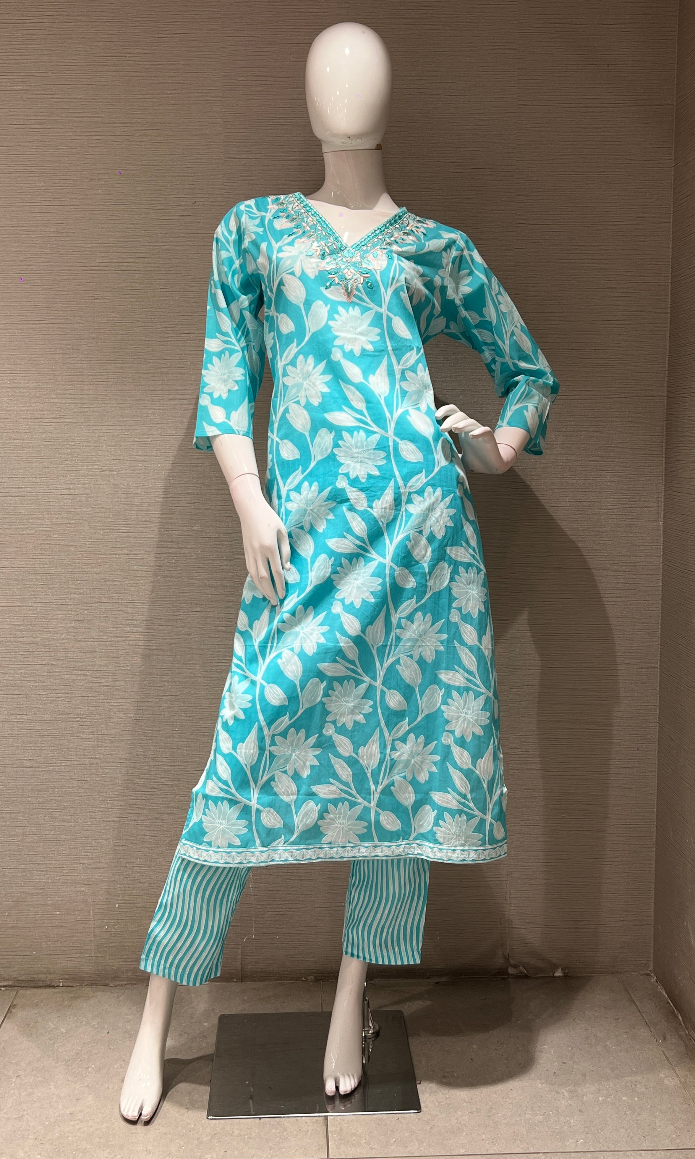 Light blue FLORAL PRINT kurta set