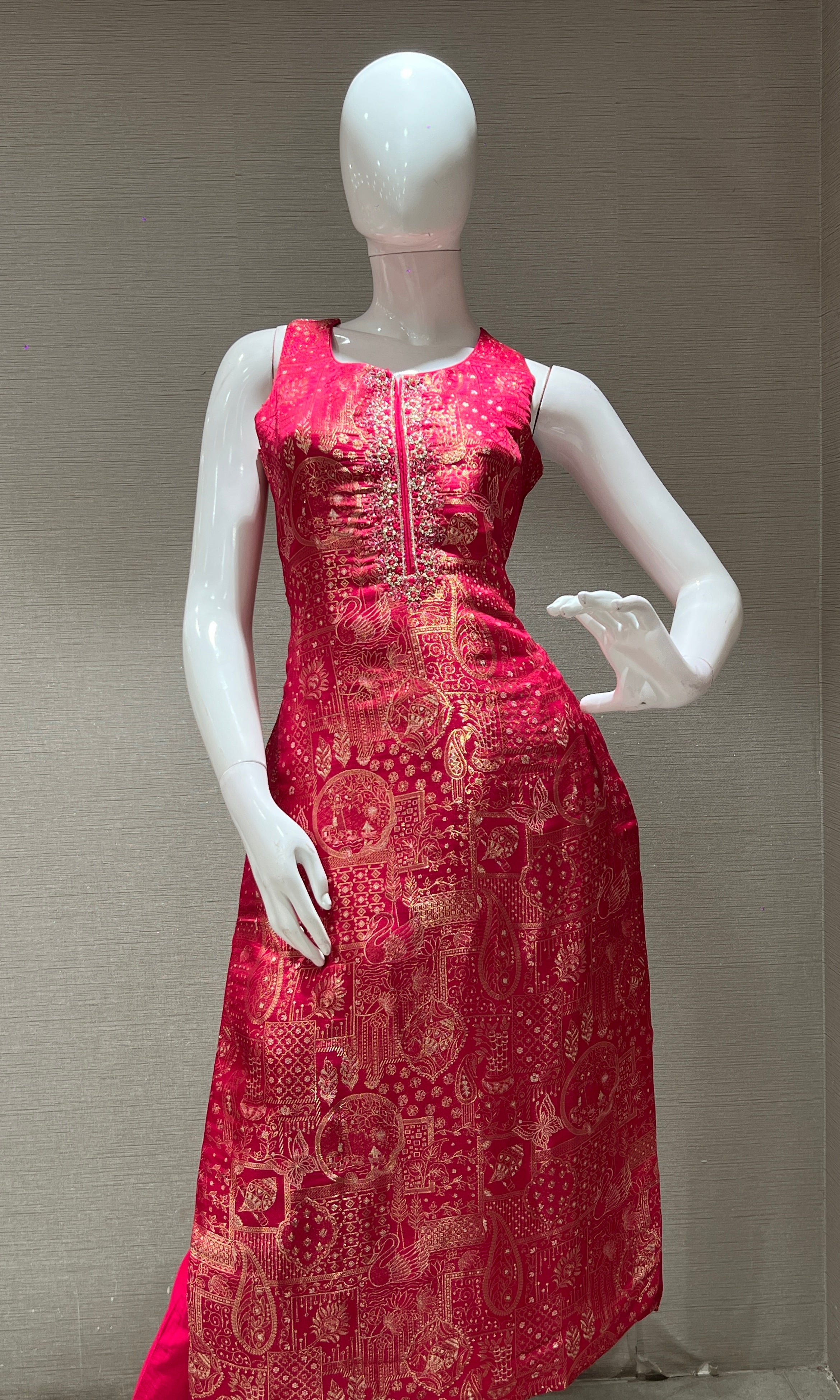 PINK ETHNIC KURTA SET WITH WOVEN DUPATTA